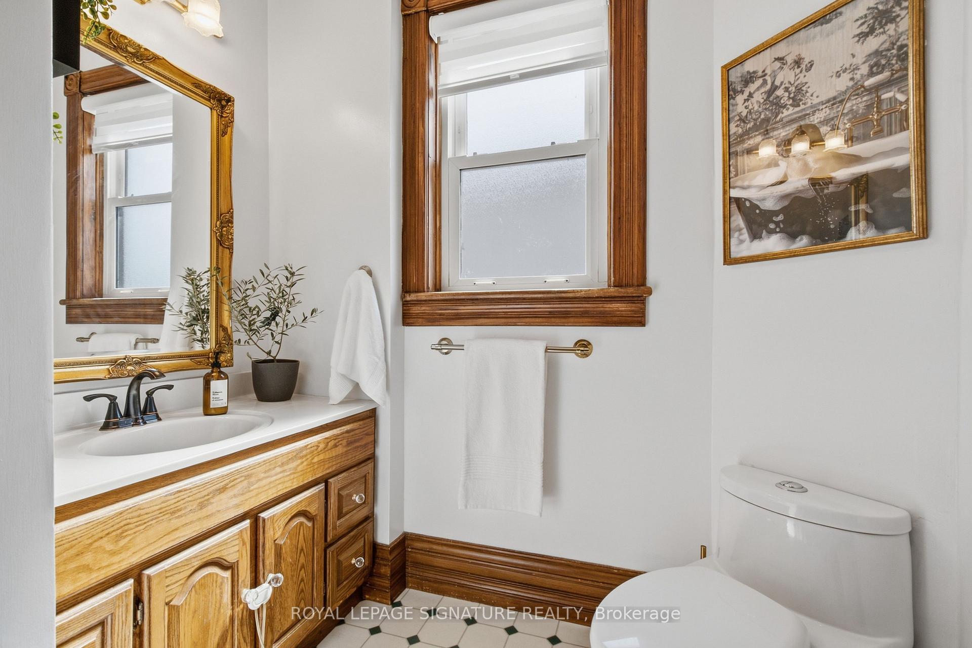 Photo 17 of 136 King Street S, Chatham-Kent, Highgate — HOMEH