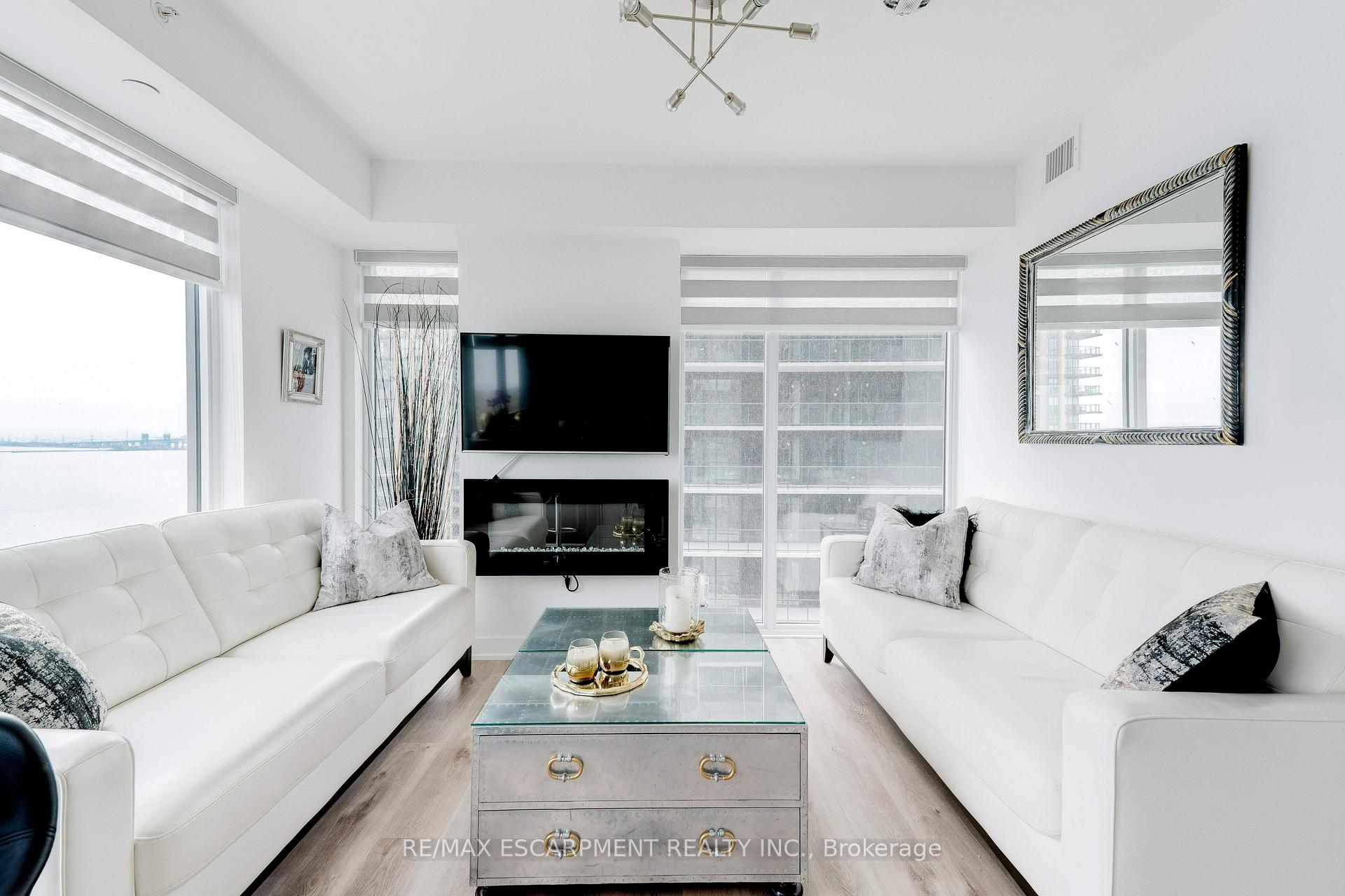Photo 11 of Unit 1707, 370 Martha Street, Burlington, Brant — HOMEH
