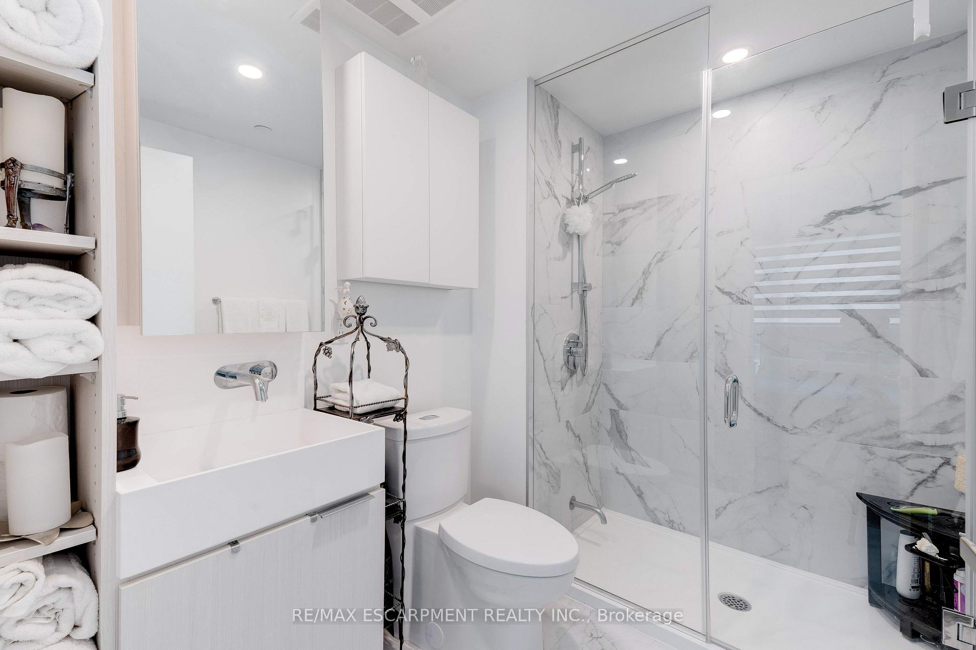 Photo 20 of Unit 1707, 370 Martha Street, Burlington, Brant — HOMEH