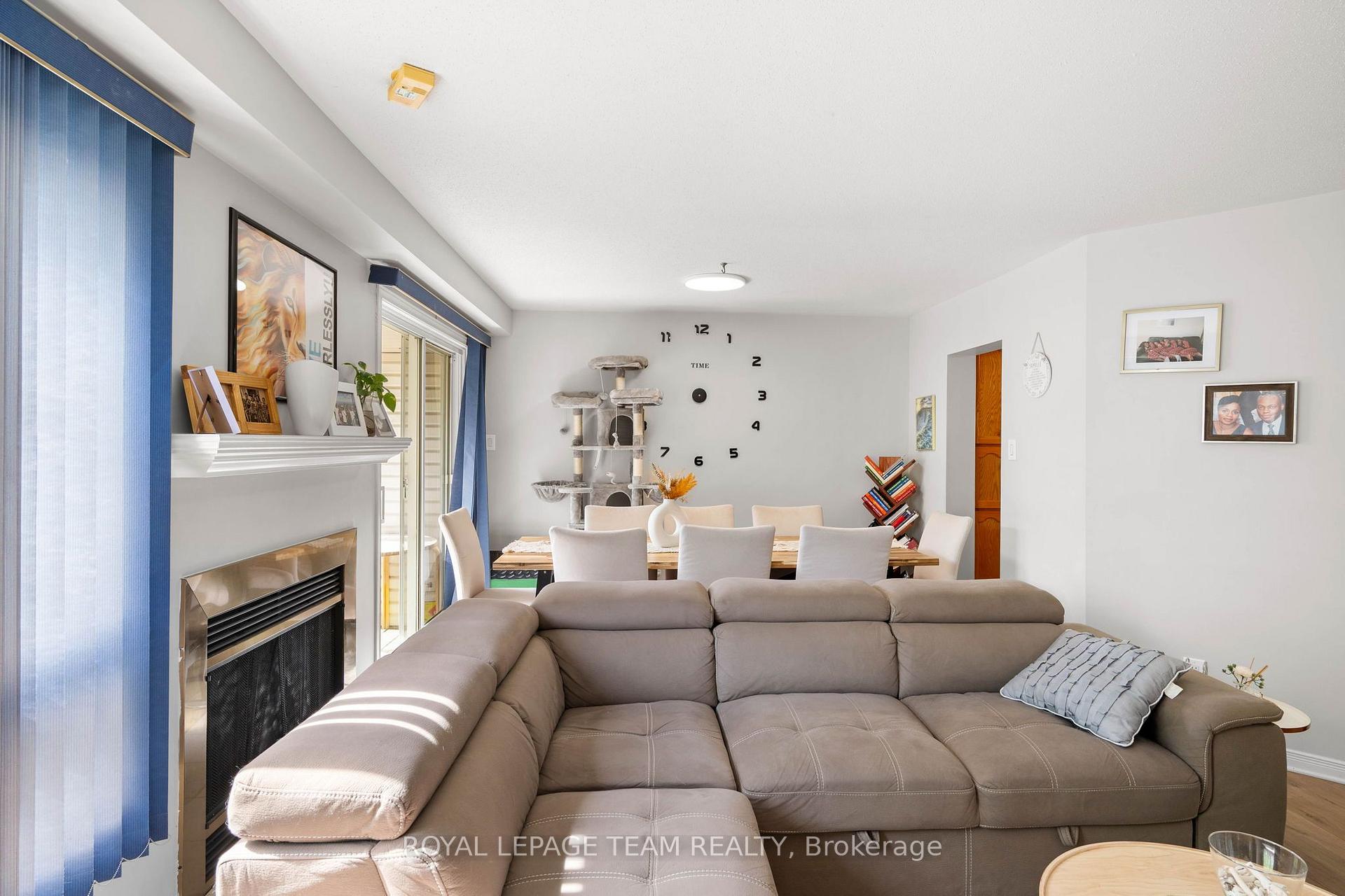 Photo 7 of 5953 Pineglade Crescent, Ottawa, Chapel Hill South - Orleans Village — HOMEH