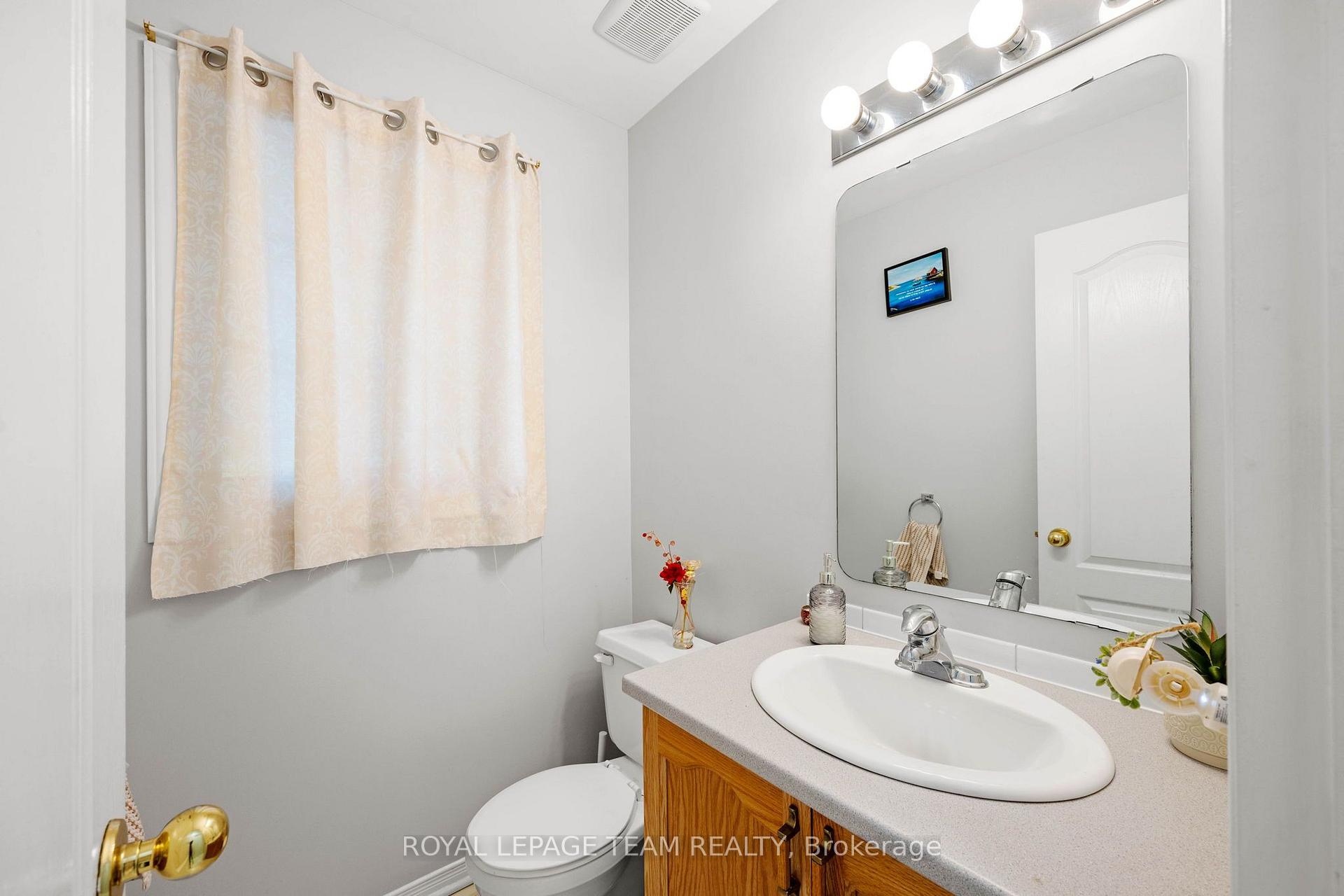 Photo 13 of 5953 Pineglade Crescent, Ottawa, Chapel Hill South - Orleans Village — HOMEH
