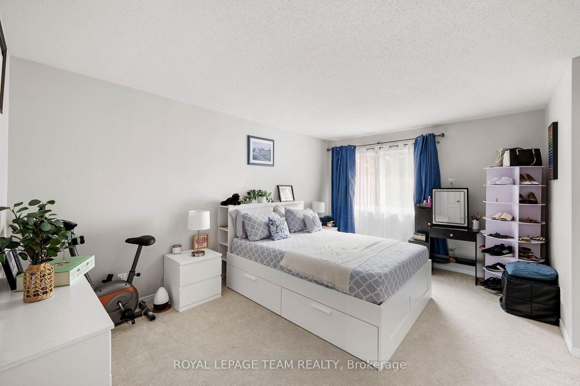 Photo 15 of 5953 Pineglade Crescent, Ottawa, Chapel Hill South - Orleans Village — HOMEH