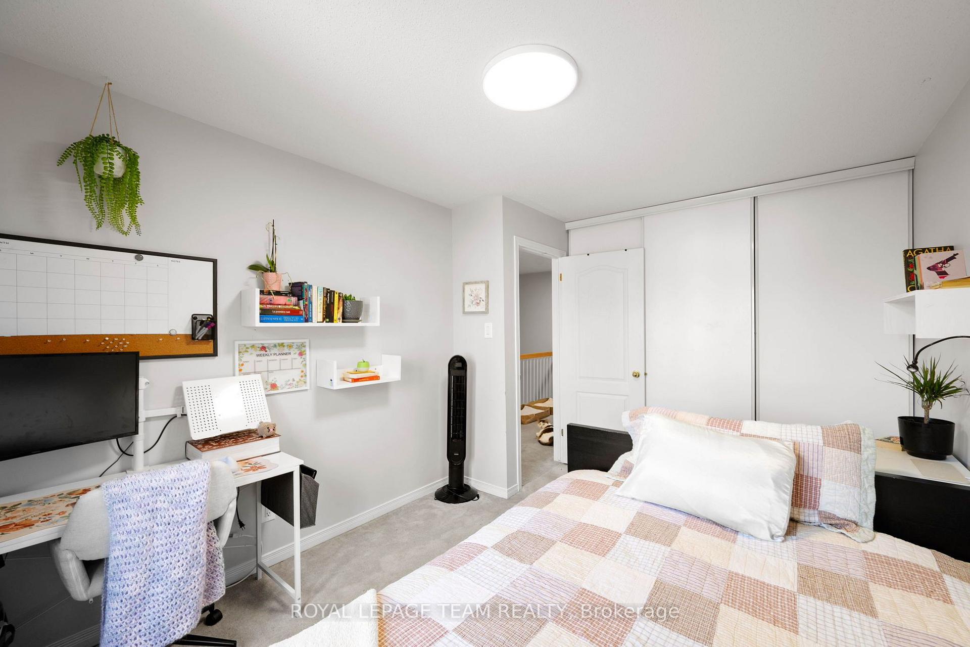 Photo 21 of 5953 Pineglade Crescent, Ottawa, Chapel Hill South - Orleans Village — HOMEH