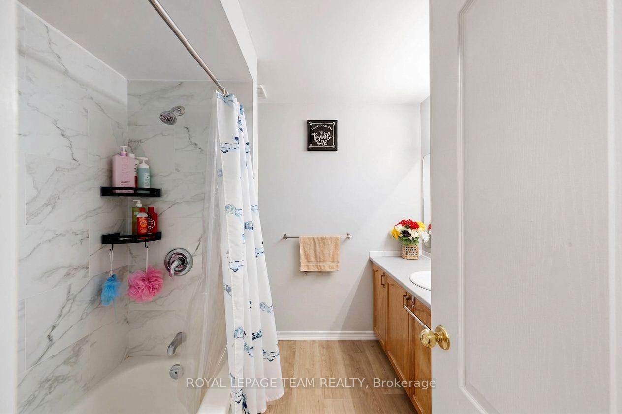 Photo 24 of 5953 Pineglade Crescent, Ottawa, Chapel Hill South - Orleans Village — HOMEH