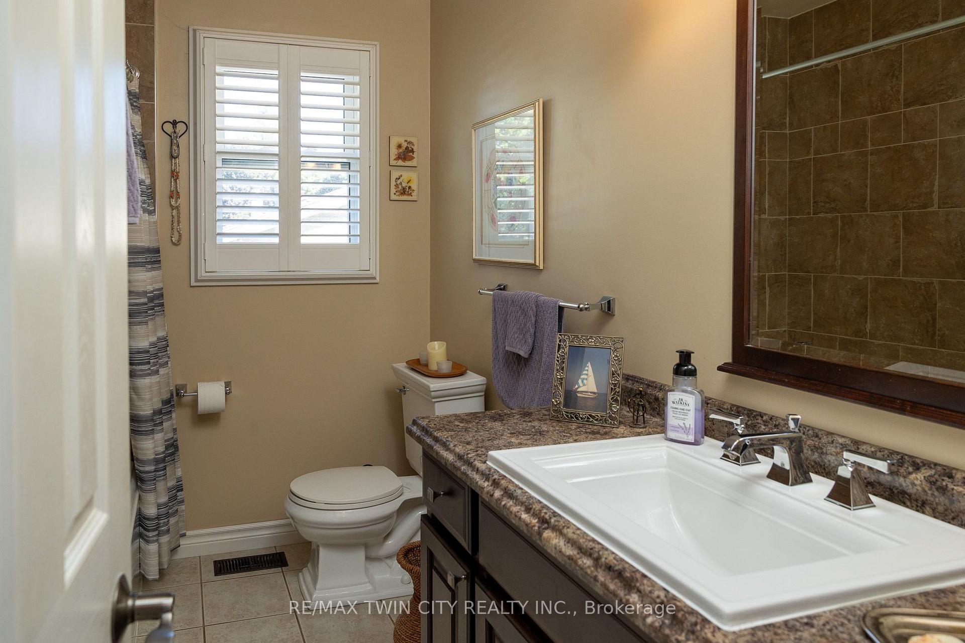 Photo 26 of 78 Berkley Crescent, Norfolk, Simcoe — HOMEH