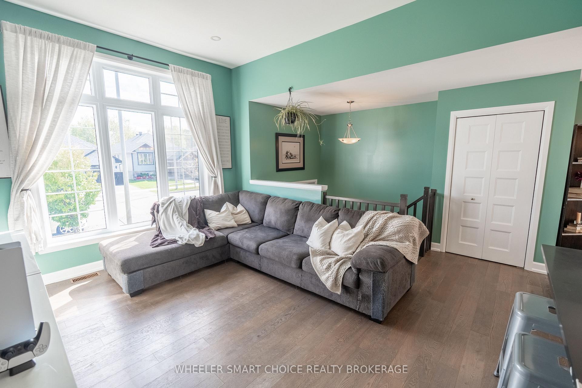 Photo 4 of 63 Mercier Avenue E, Cornwall, Cornwall — HOMEH