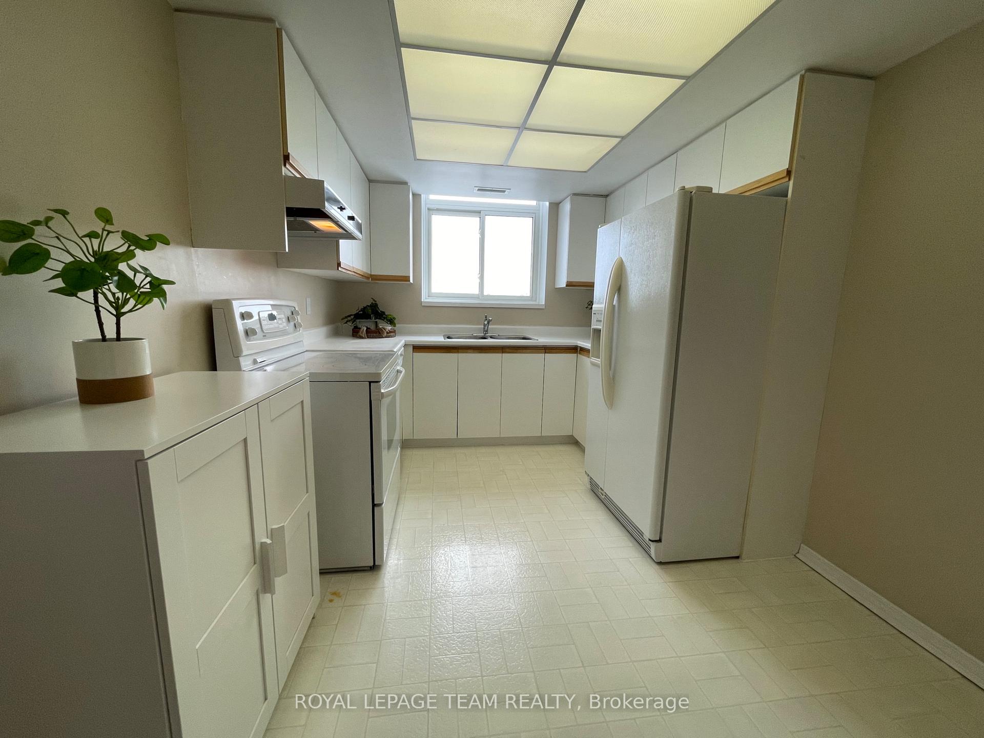 Photo 18 of Unit 1001, 1705 Playfair Drive, Ottawa, Playfair Park — HOMEH