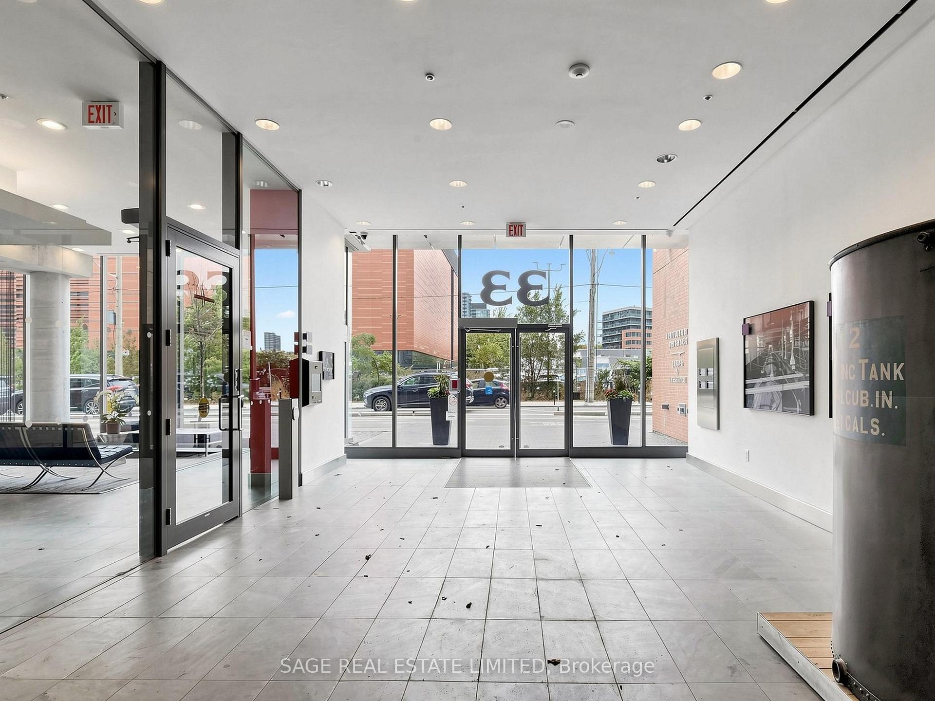 Photo 4 of Unit 1003, 33 Mill Street, Toronto, Waterfront Communities — HOMEH