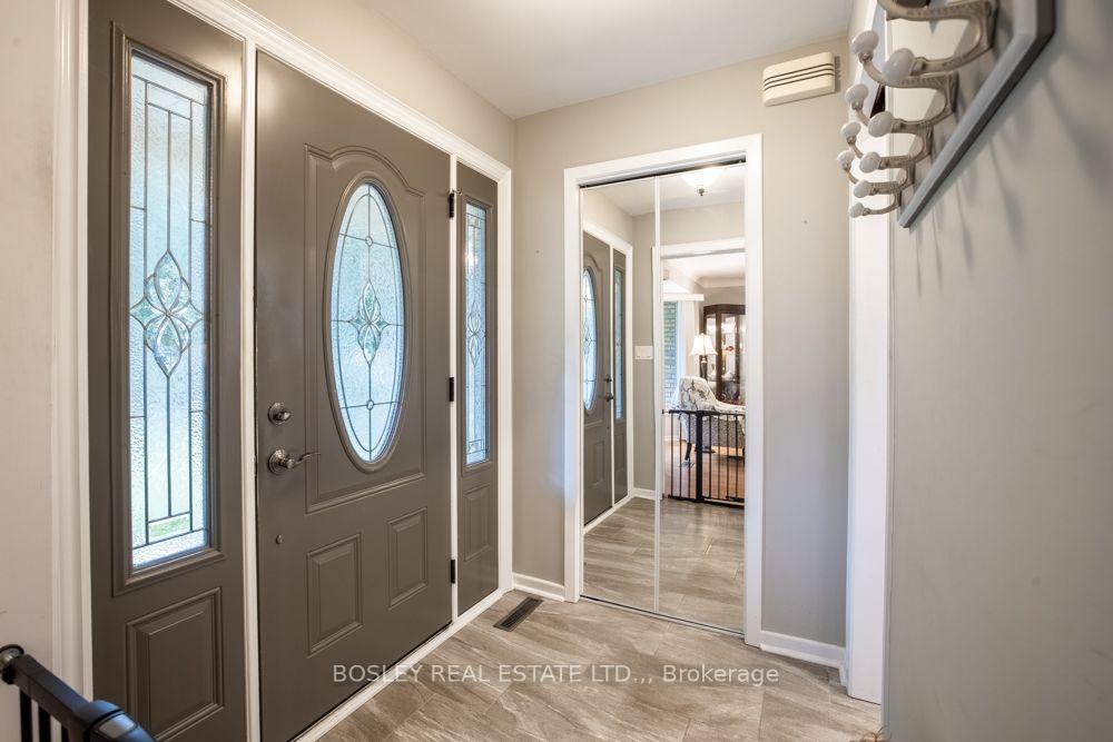 Photo 3 of 14 Ameer Drive, St. Catharines, Lakeshore — HOMEH