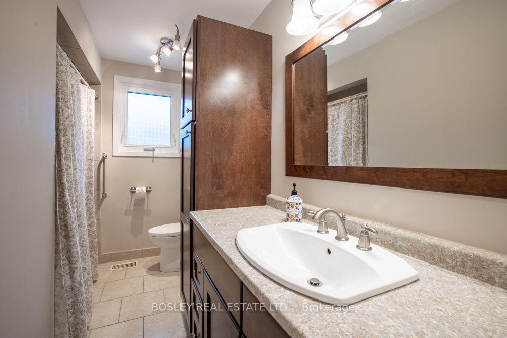 Photo 23 of 14 Ameer Drive, St. Catharines, Lakeshore — HOMEH