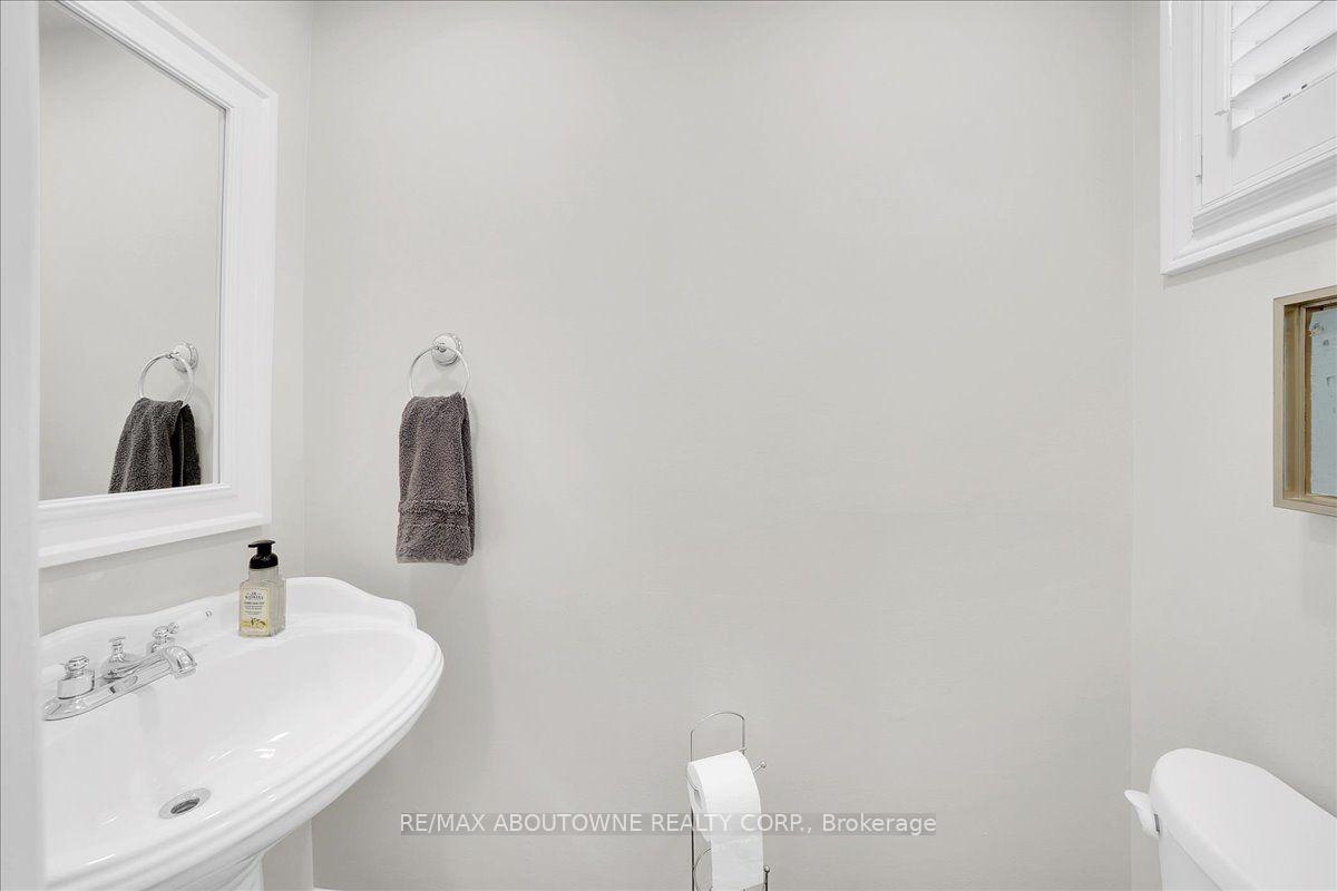 Photo 5 of 2736 Council Ring Road, Mississauga, Erin Mills — HOMEH