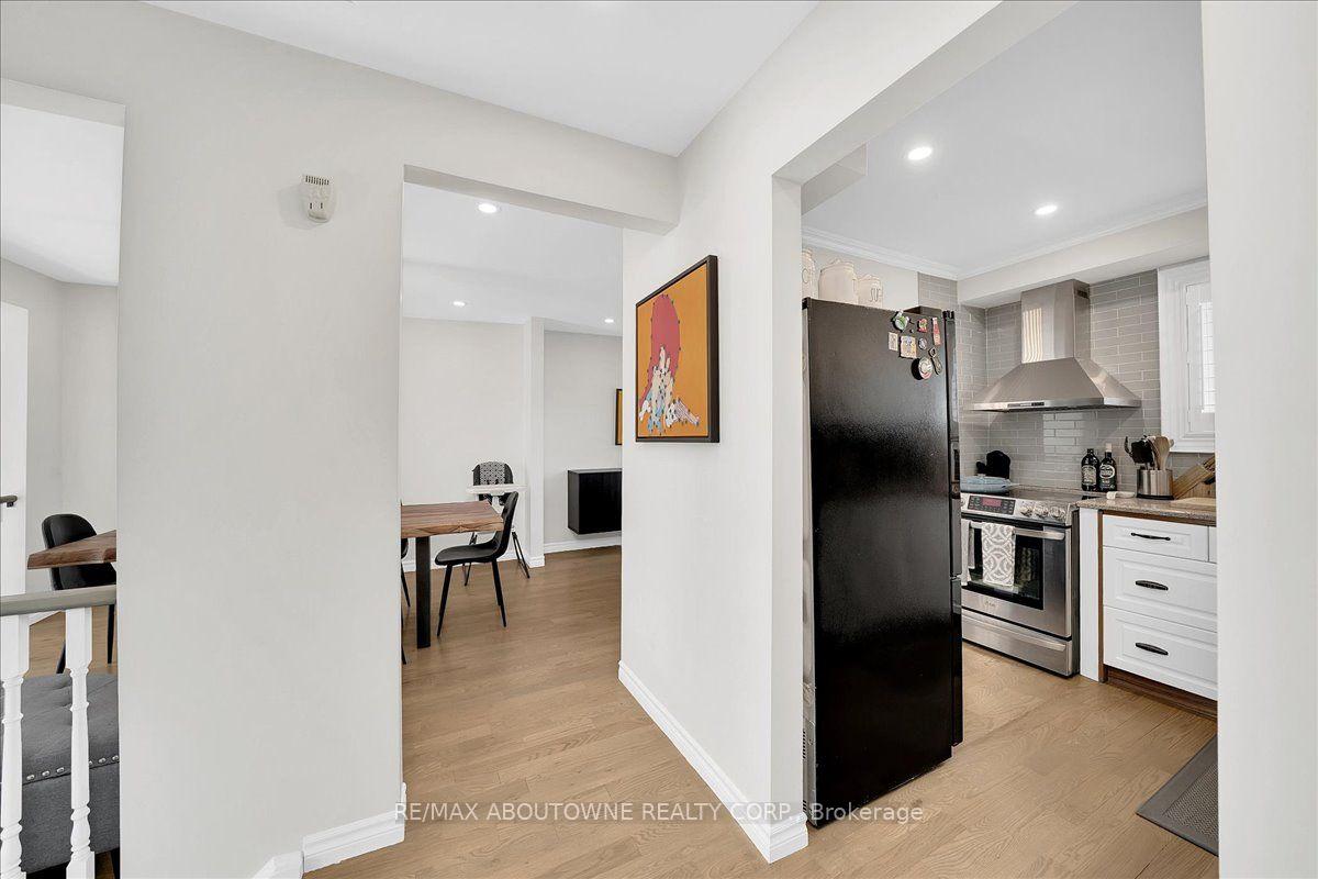Photo 11 of 2736 Council Ring Road, Mississauga, Erin Mills — HOMEH