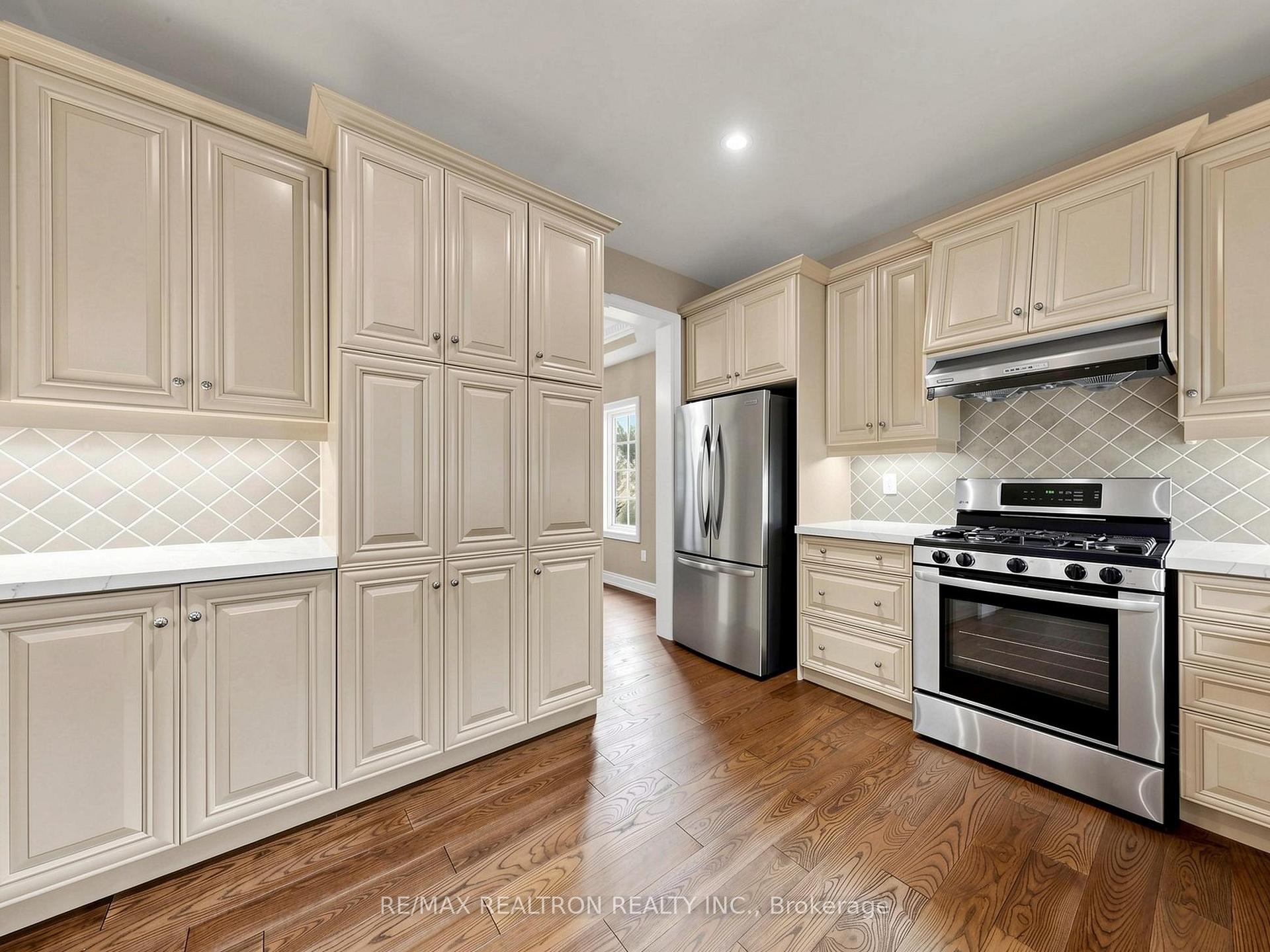 Photo 15 of 75 Langtry Place, Vaughan, Uplands — HOMEH