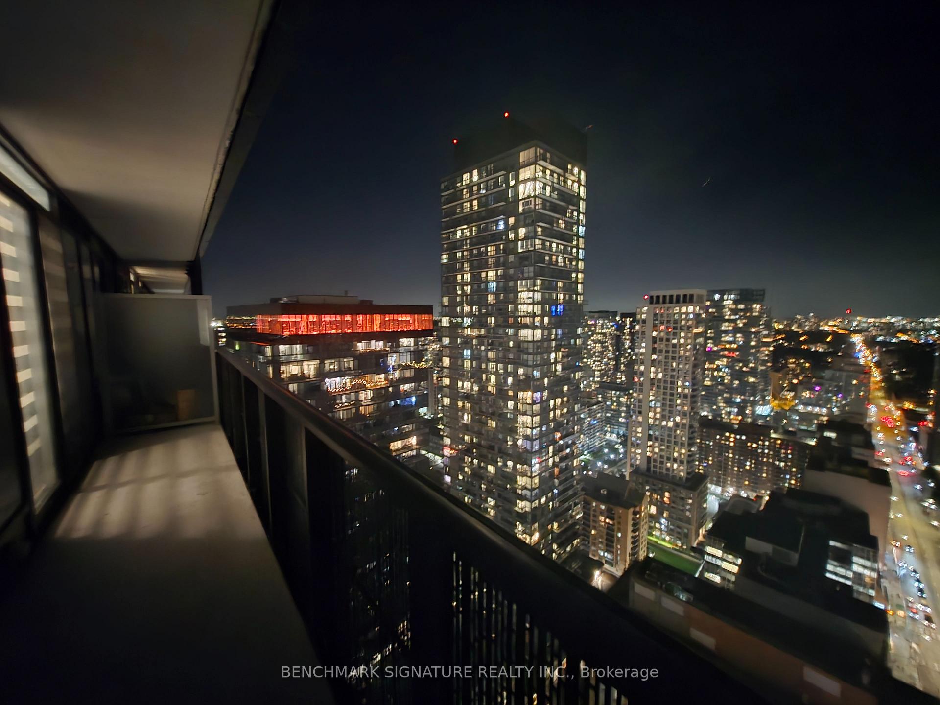 Photo 2 of Unit 3311, 8 Eglinton Avenue E, Toronto, Mount Pleasant West — HOMEH