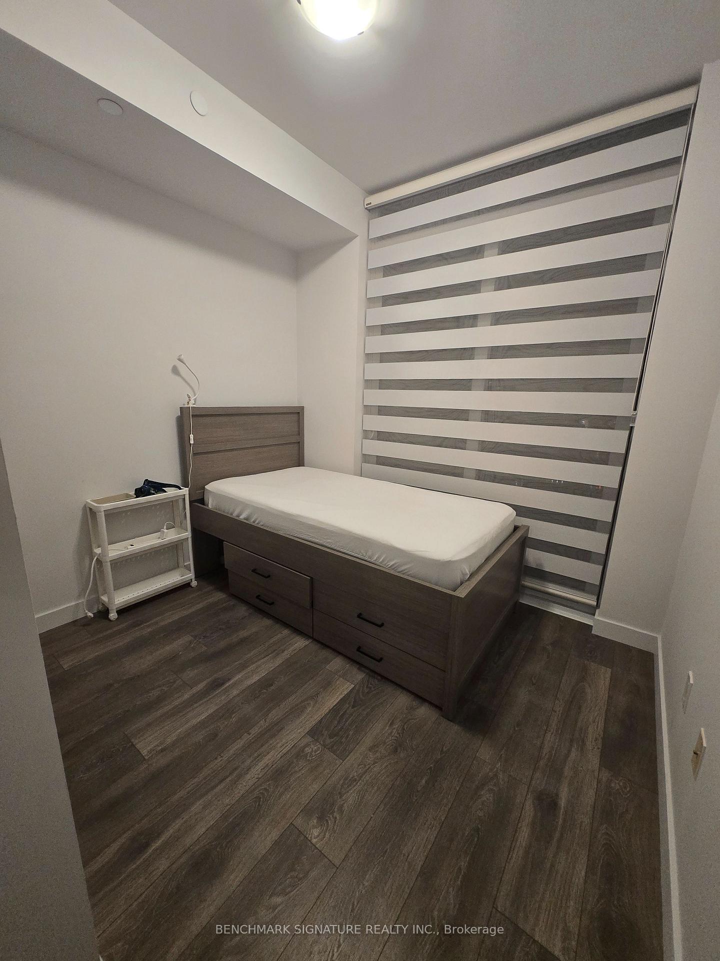 Photo 10 of Unit 3311, 8 Eglinton Avenue E, Toronto, Mount Pleasant West — HOMEH