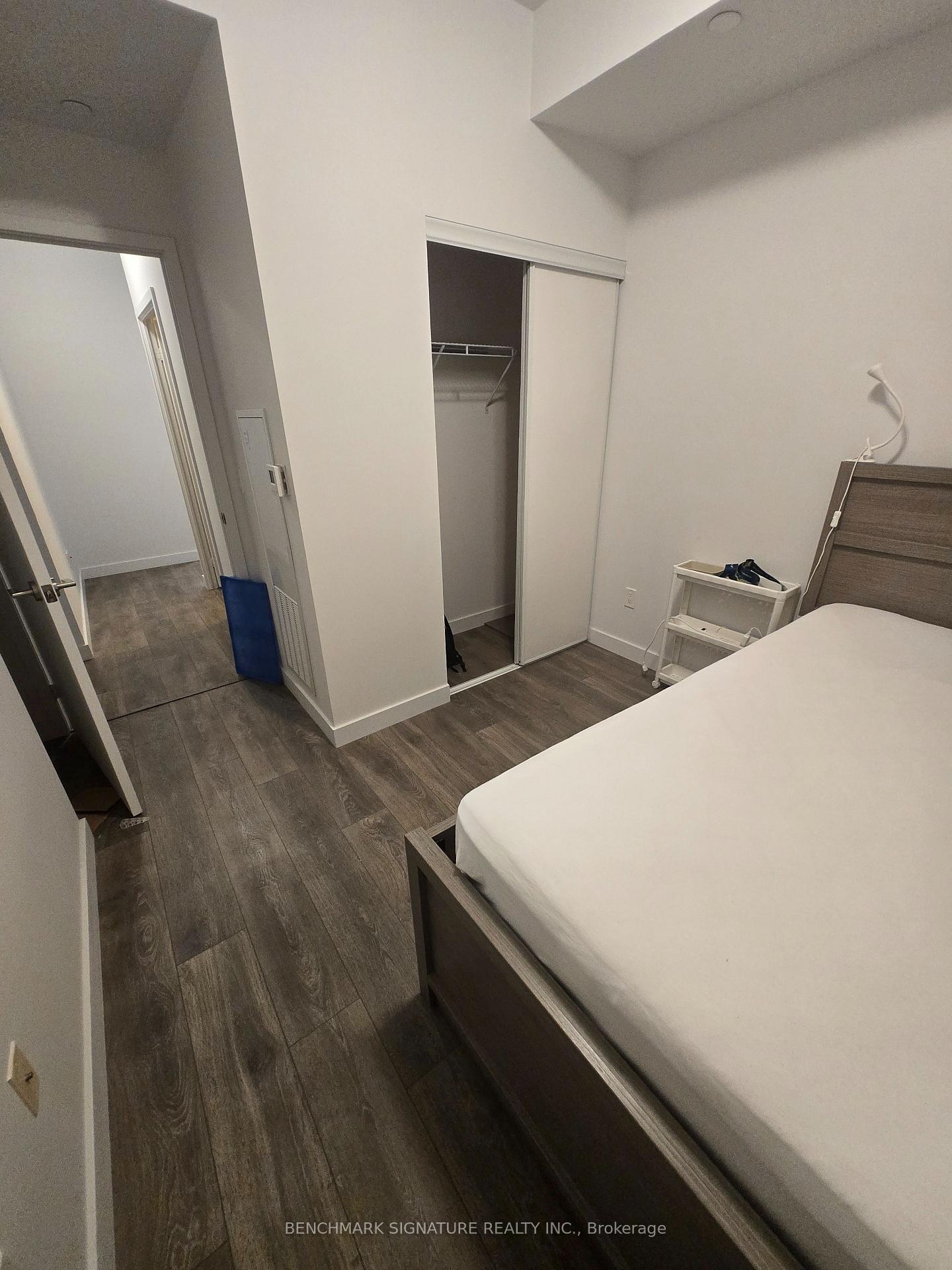 Photo 11 of Unit 3311, 8 Eglinton Avenue E, Toronto, Mount Pleasant West — HOMEH