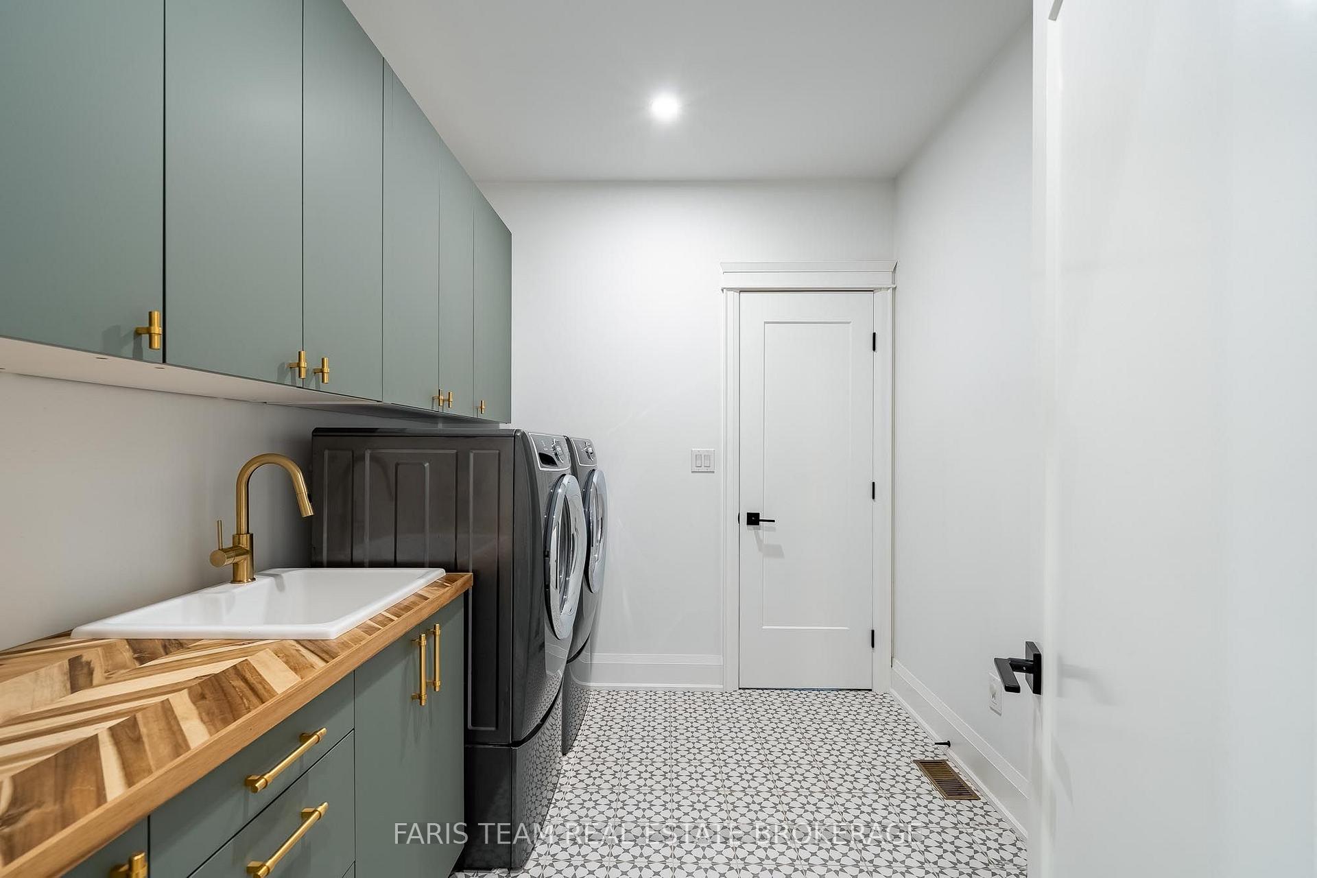 Photo 30 of 56 Marni Lane, Springwater, Rural Springwater — HOMEH