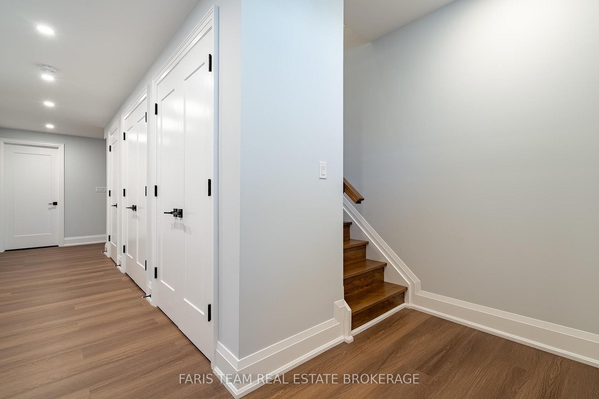 Photo 32 of 56 Marni Lane, Springwater, Rural Springwater — HOMEH
