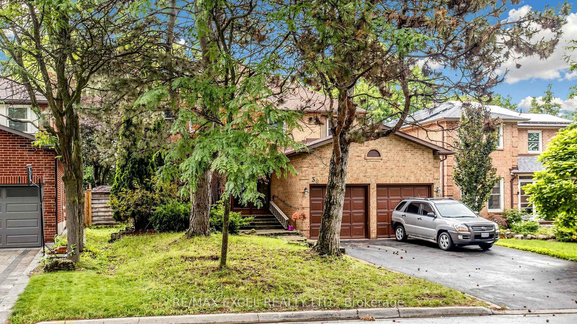 Photo 2 of 30 Lambert Road, Markham, Thornlea — HOMEH
