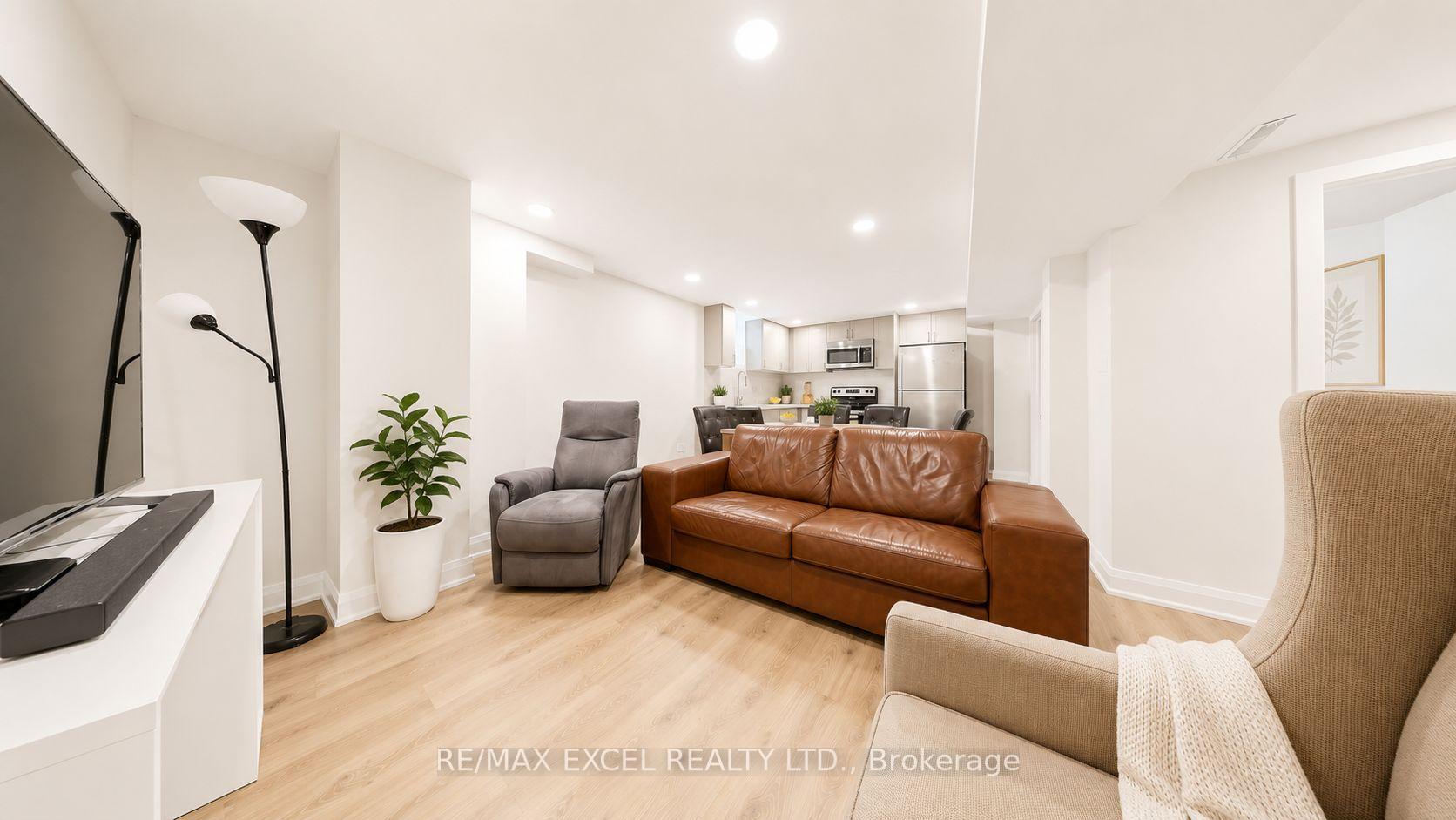 Photo 28 of 30 Lambert Road, Markham, Thornlea — HOMEH