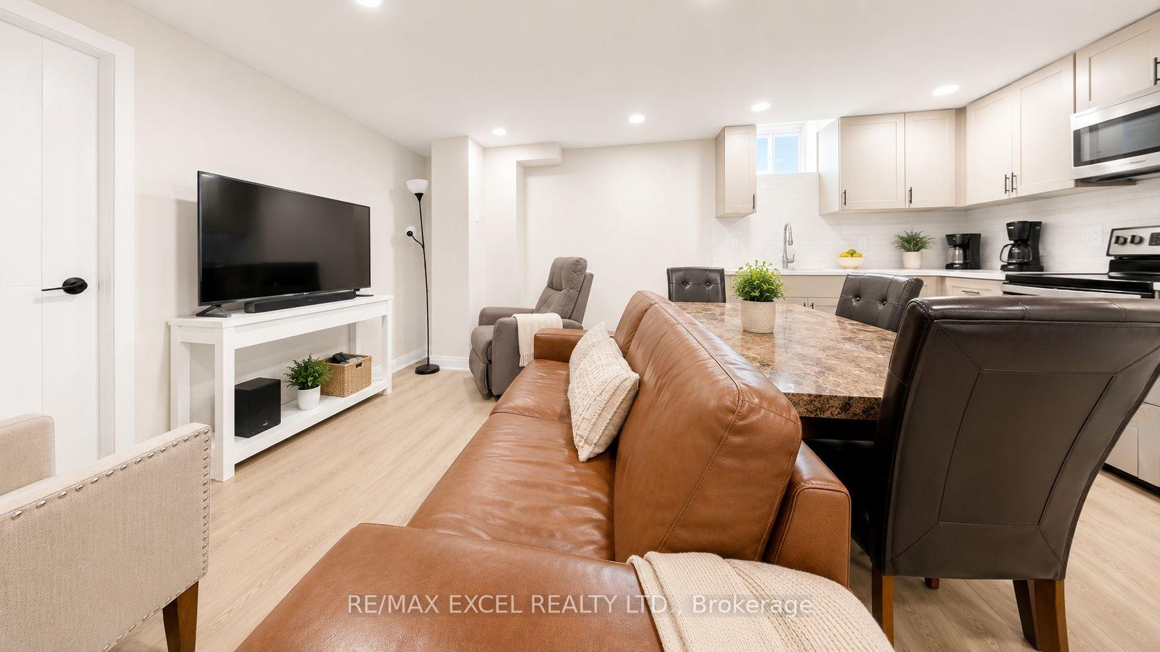 Photo 29 of 30 Lambert Road, Markham, Thornlea — HOMEH