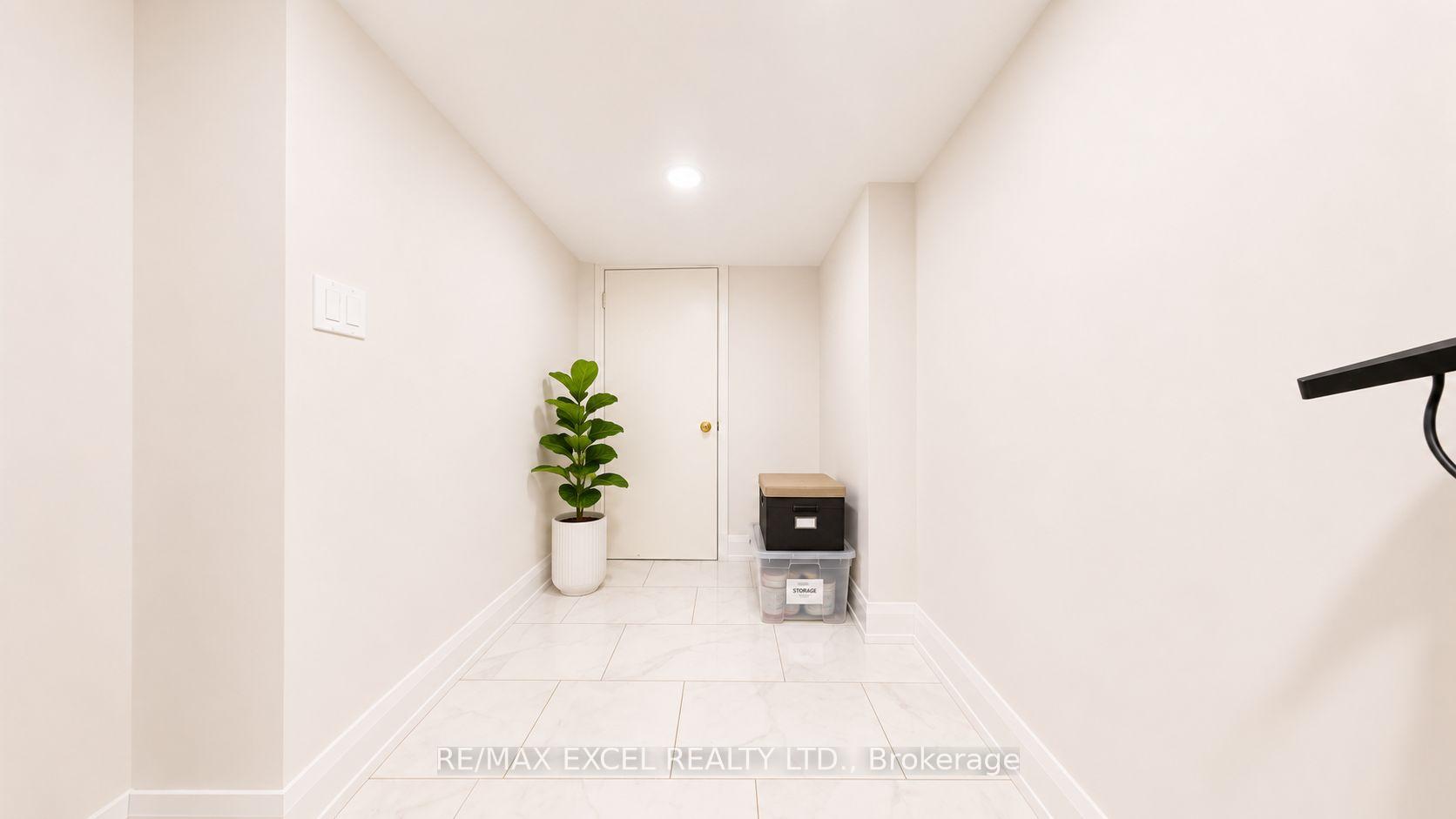 Photo 33 of 30 Lambert Road, Markham, Thornlea — HOMEH