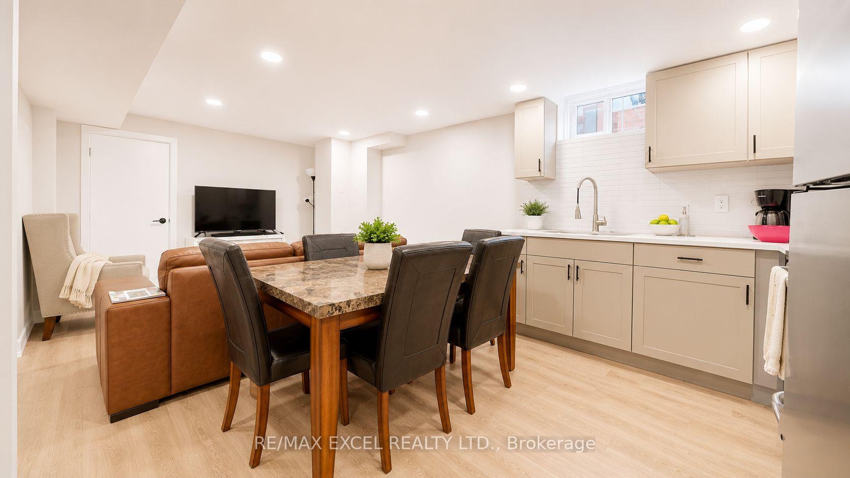 Photo 34 of 30 Lambert Road, Markham, Thornlea — HOMEH