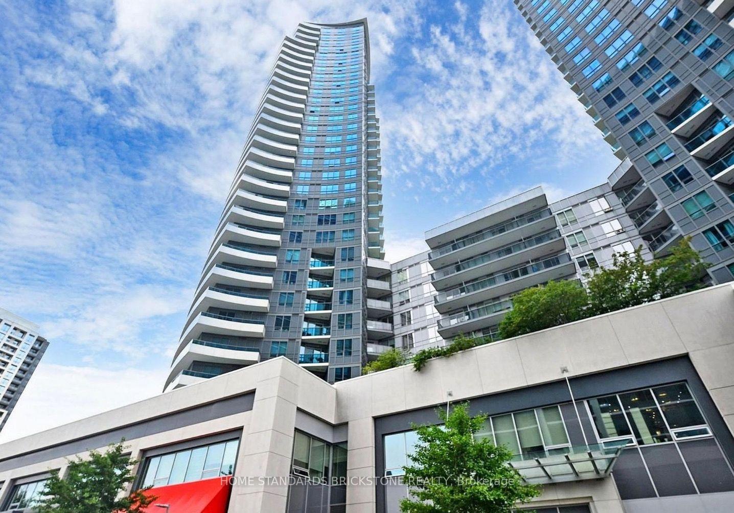 Photo 2 of Unit 520, 7161 Yonge Street, Markham, Thornhill — HOMEH