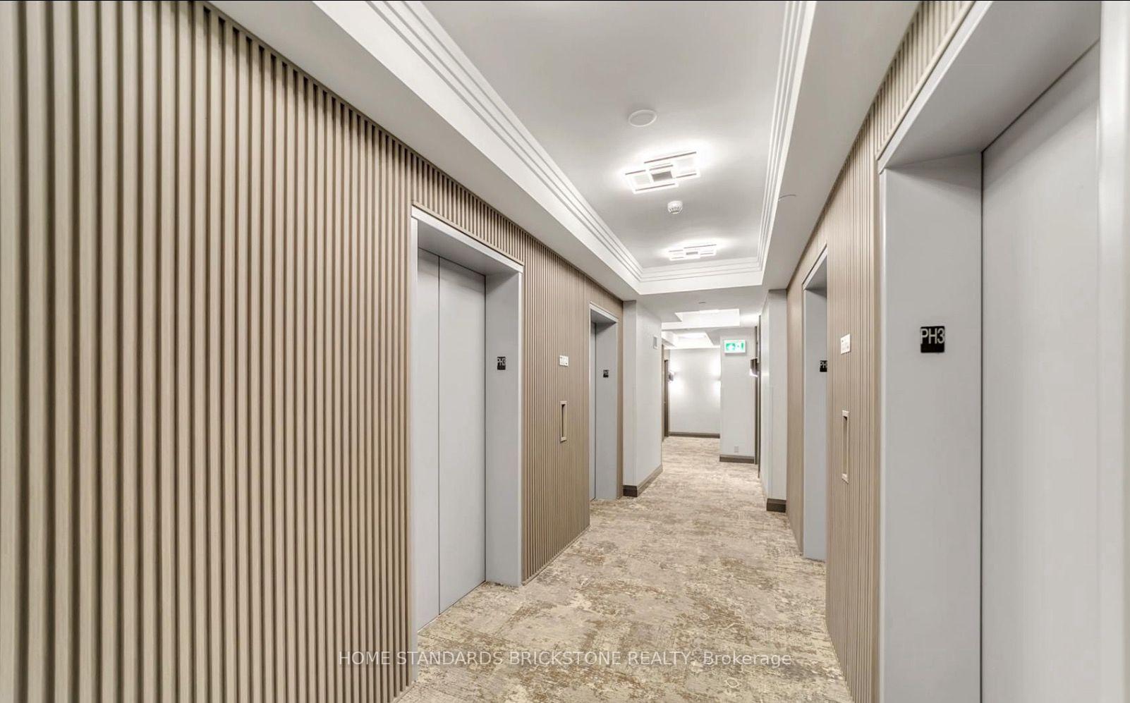 Photo 5 of Unit 520, 7161 Yonge Street, Markham, Thornhill — HOMEH