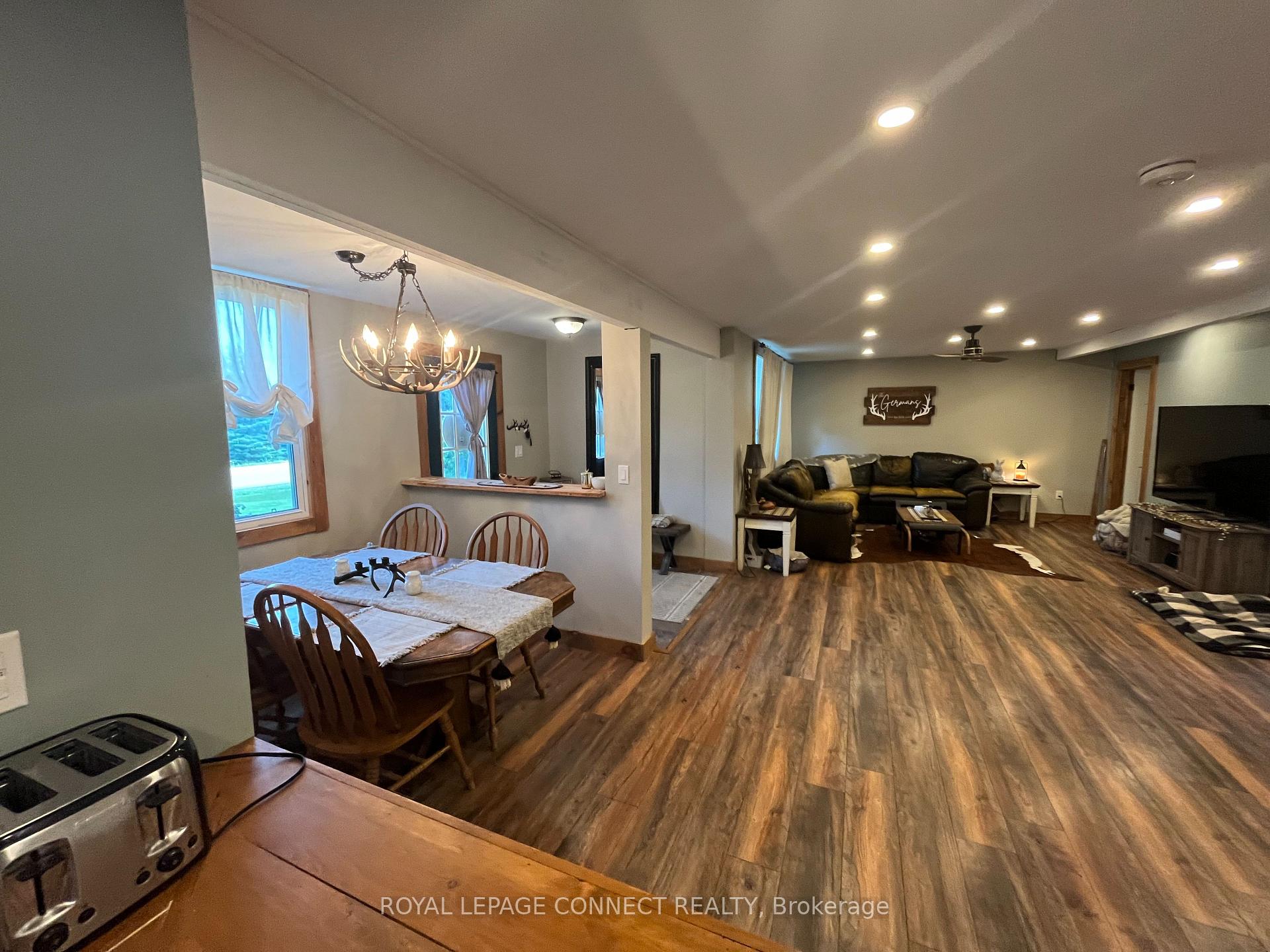 Photo 3 of 190 Pontypool Road, Kawartha Lakes, Manvers — HOMEH
