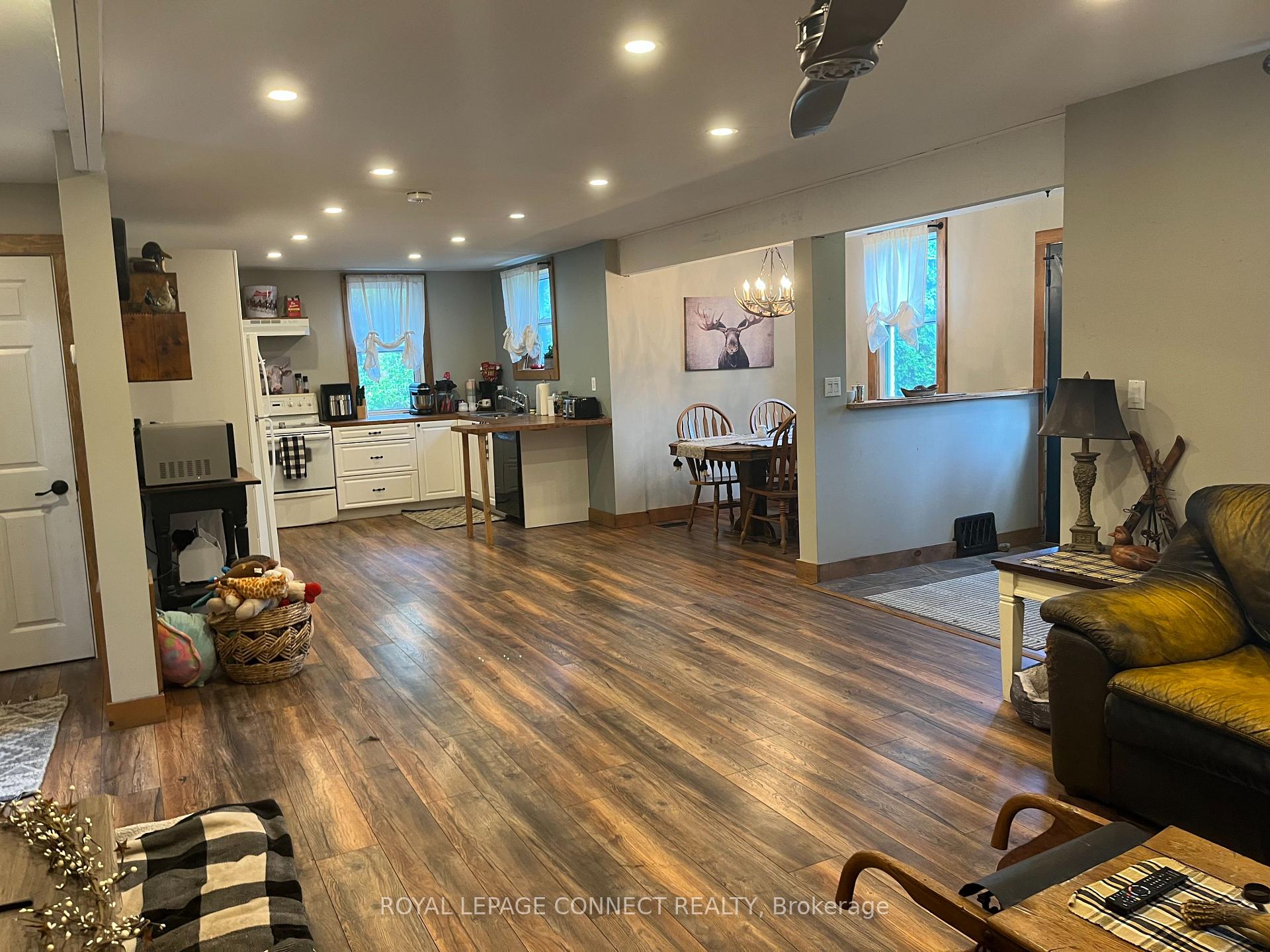 Photo 10 of 190 Pontypool Road, Kawartha Lakes, Manvers — HOMEH