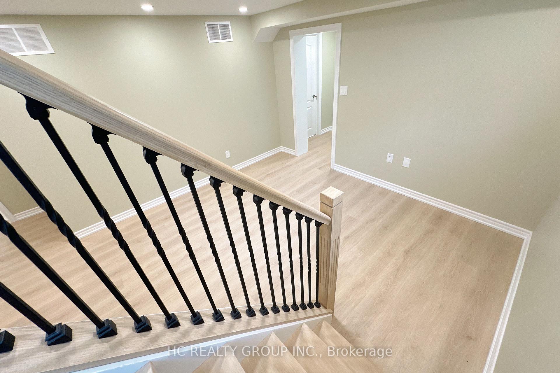 Photo 5 of Unit Basement, 23 Pynford Crescent, North York, Parkwoods-Donalda — HOMEH