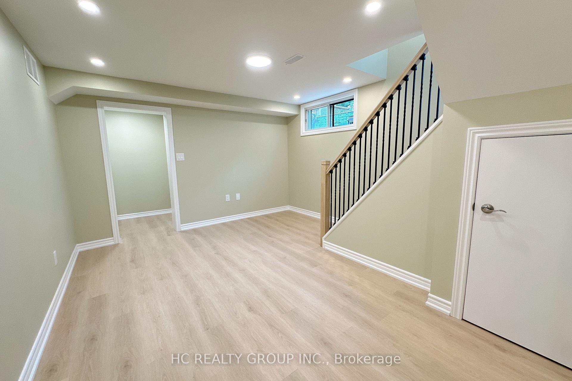 Photo 7 of Unit Basement, 23 Pynford Crescent, North York, Parkwoods-Donalda — HOMEH