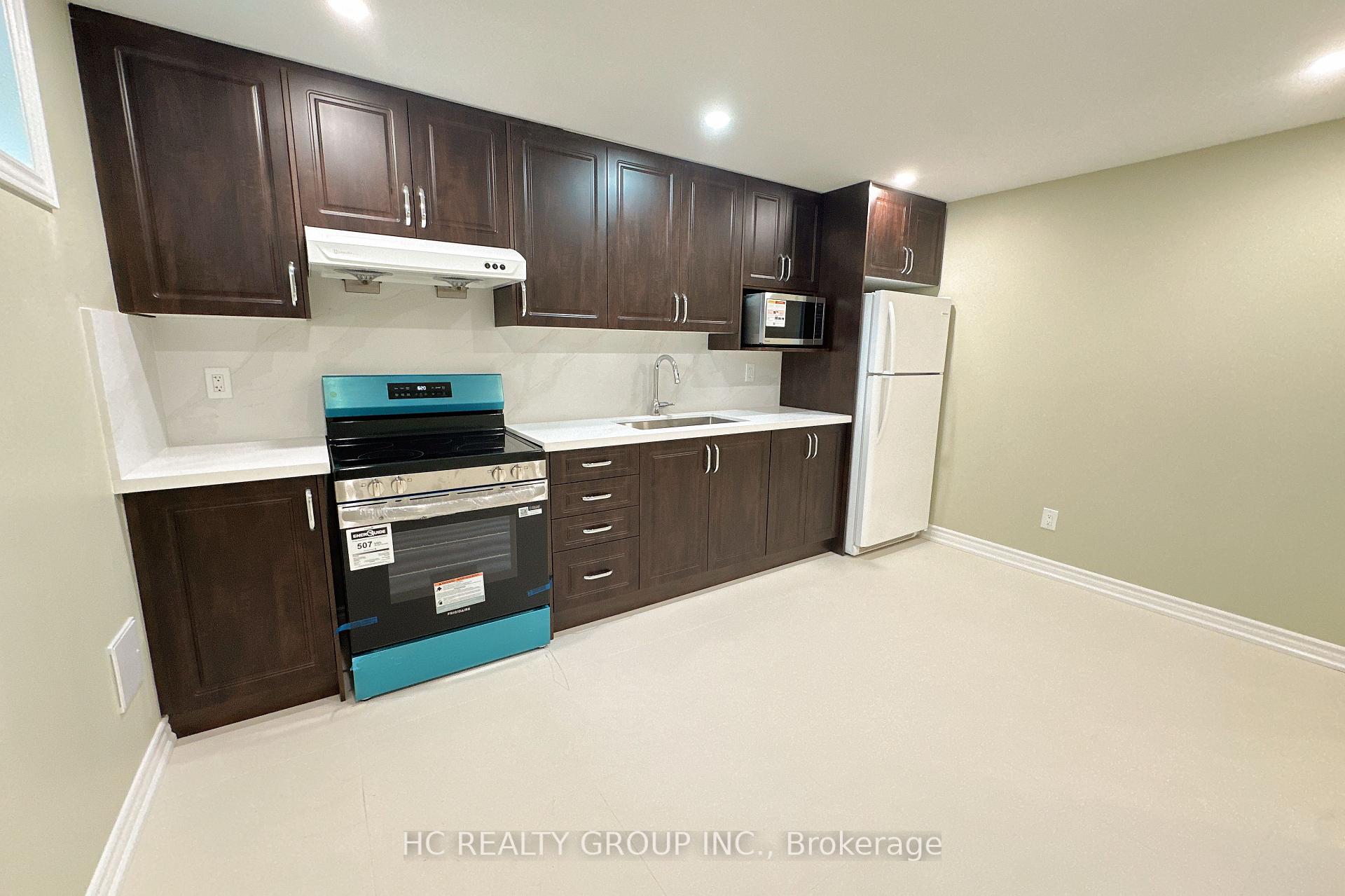 Photo 9 of Unit Basement, 23 Pynford Crescent, North York, Parkwoods-Donalda — HOMEH