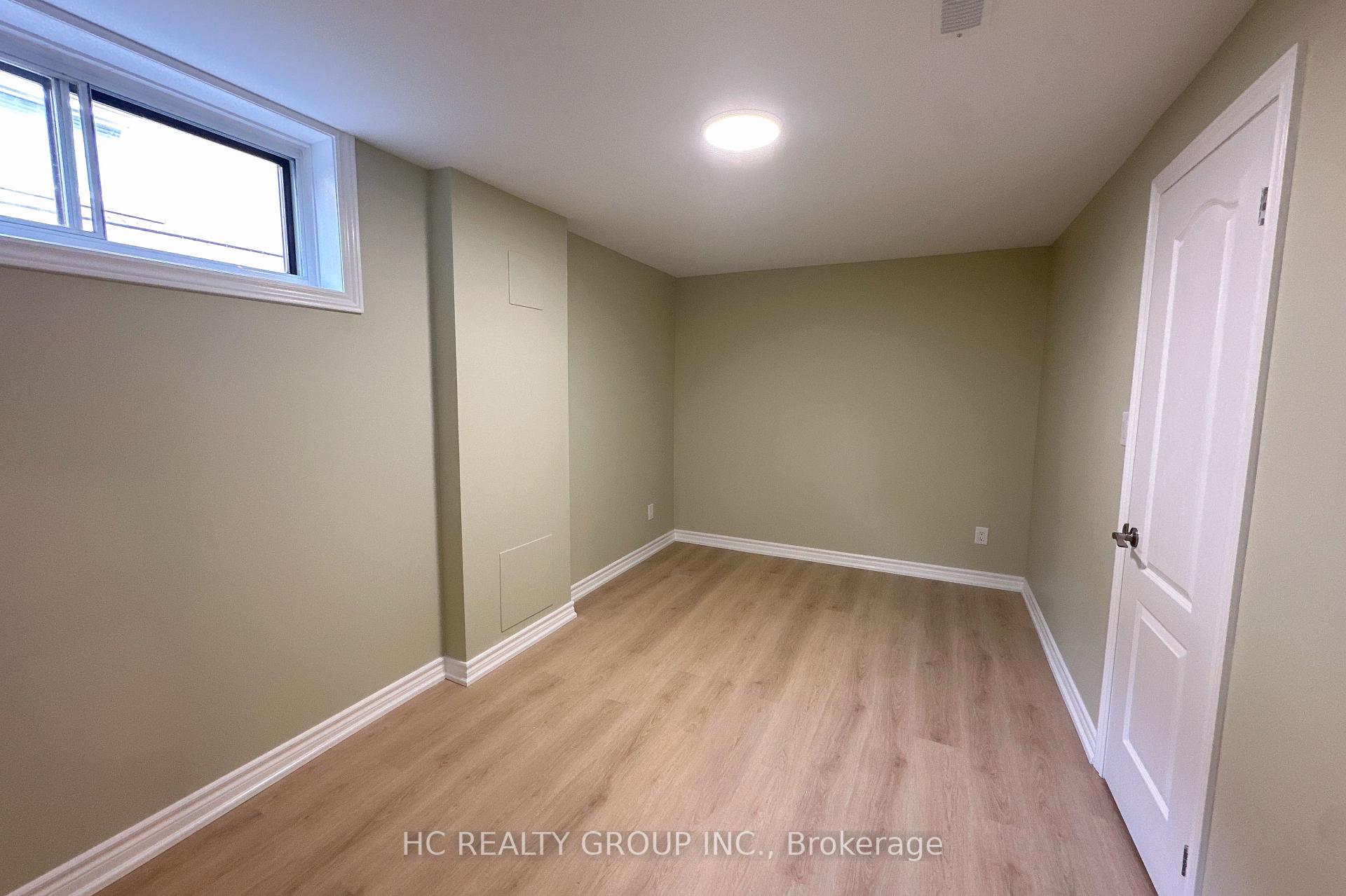 Photo 13 of Unit Basement, 23 Pynford Crescent, North York, Parkwoods-Donalda — HOMEH