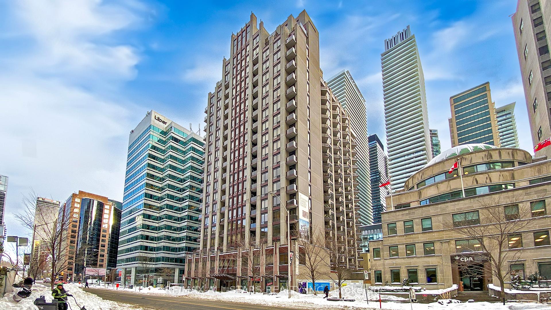 Photo of Unit 611, 85 Bloor Street E