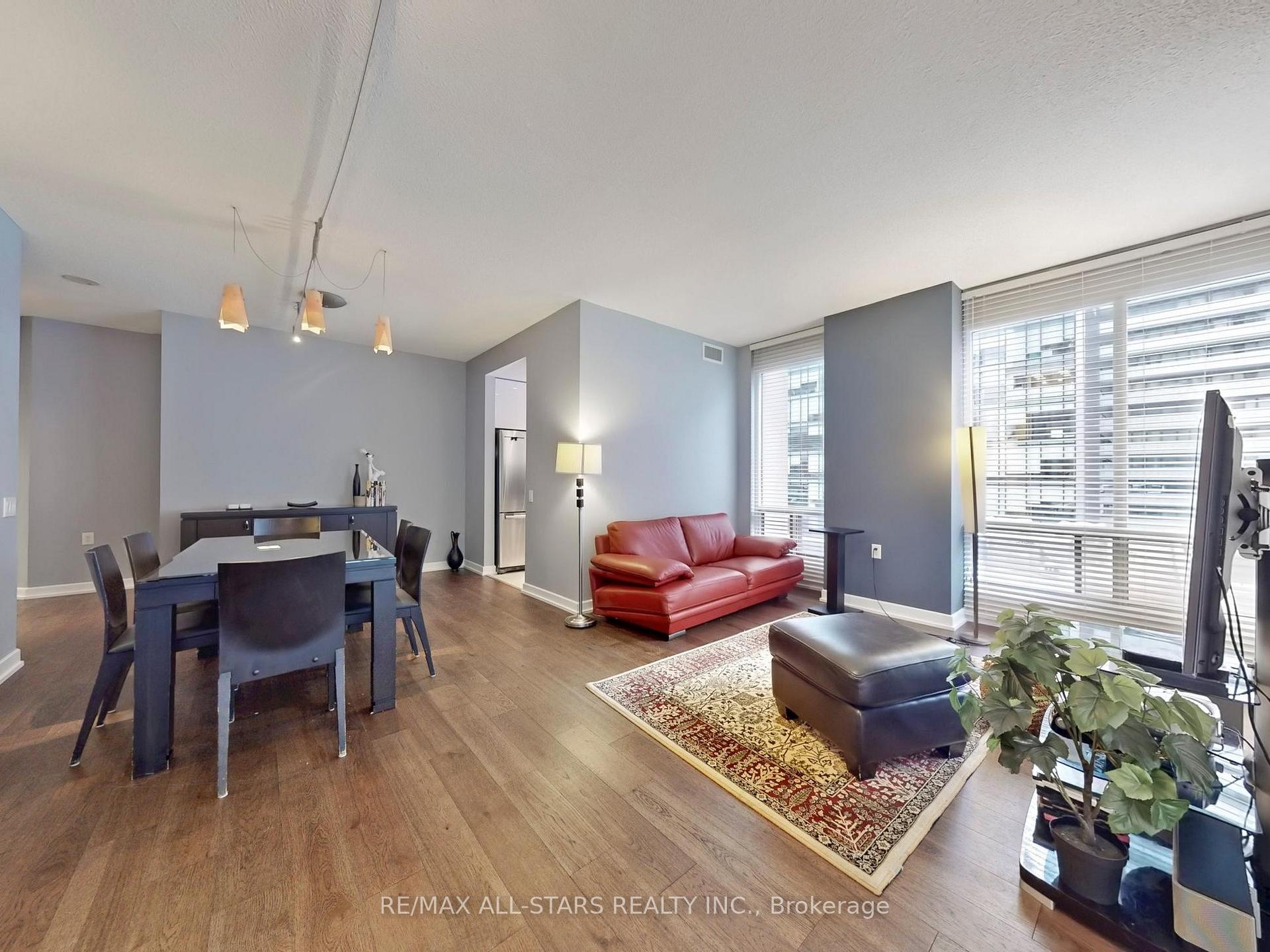 Photo 5 of Unit 611, 85 Bloor Street E, Toronto, Church-Yonge Corridor — HOMEH