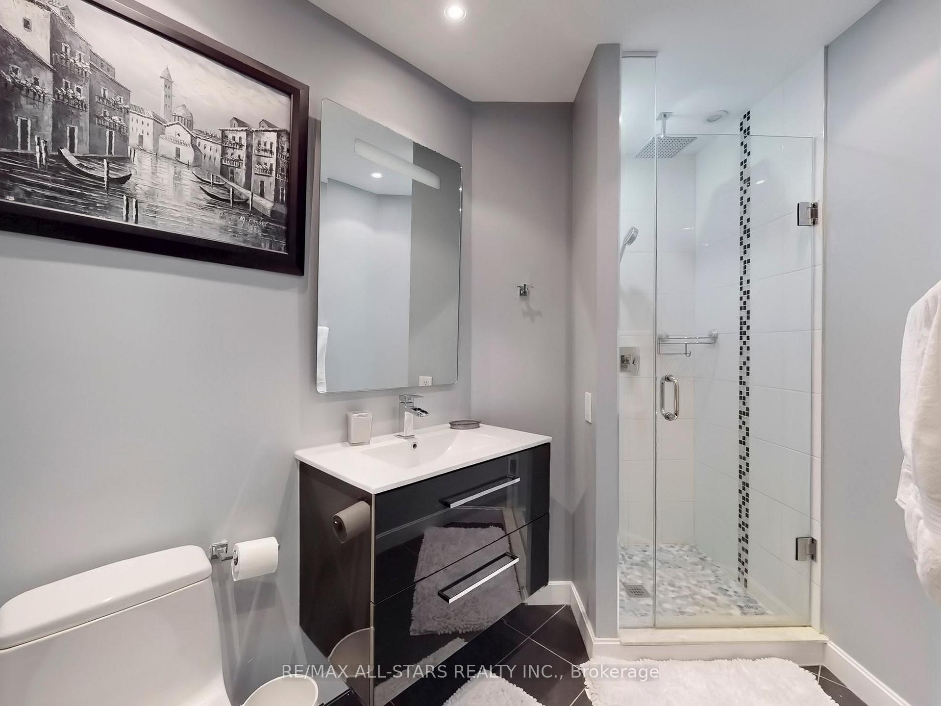 Photo 14 of Unit 611, 85 Bloor Street E, Toronto, Church-Yonge Corridor — HOMEH