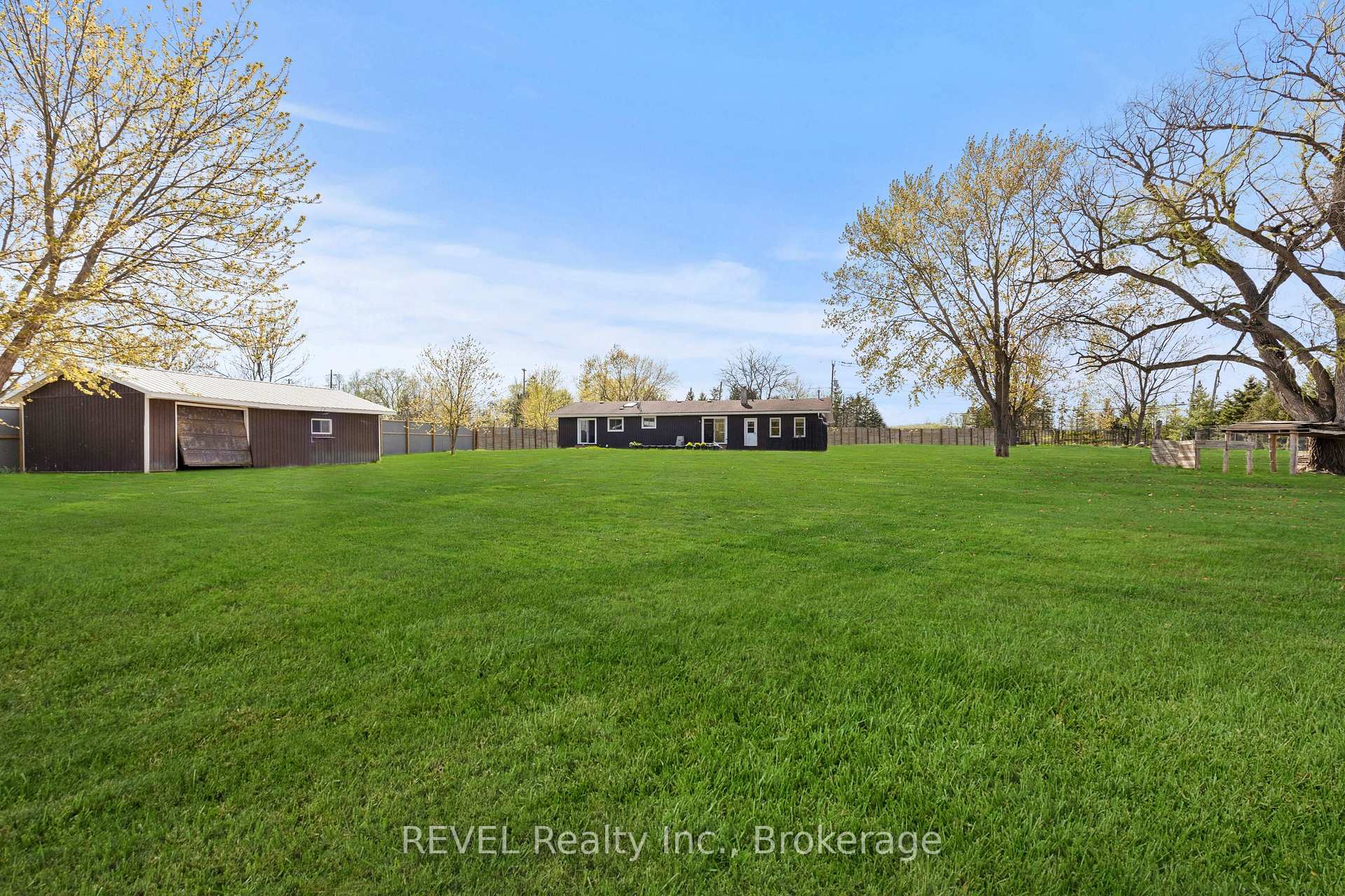Photo 36 of 3290 Switch Road, Fort Erie, Black Creek — HOMEH