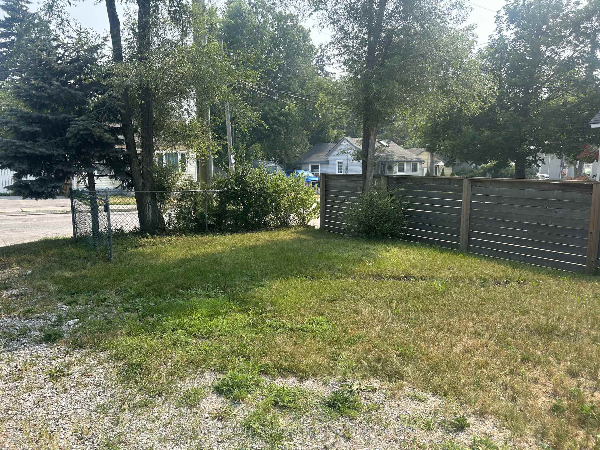 Photo 7 of 36 Sanford Street, Barrie, Sanford — HOMEH