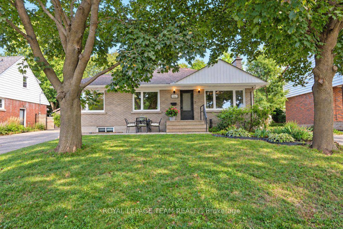 Photo 3 of 1067 Bakervale Drive, Ottawa, Carlington — HOMEH