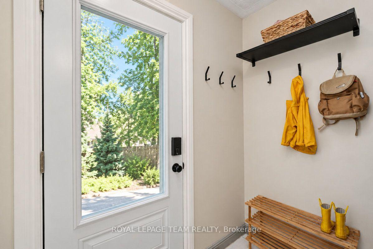 Photo 6 of 1067 Bakervale Drive, Ottawa, Carlington — HOMEH