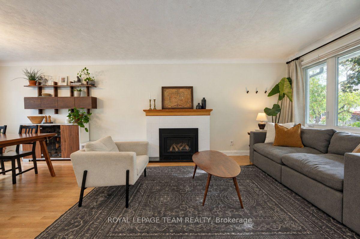 Photo 7 of 1067 Bakervale Drive, Ottawa, Carlington — HOMEH