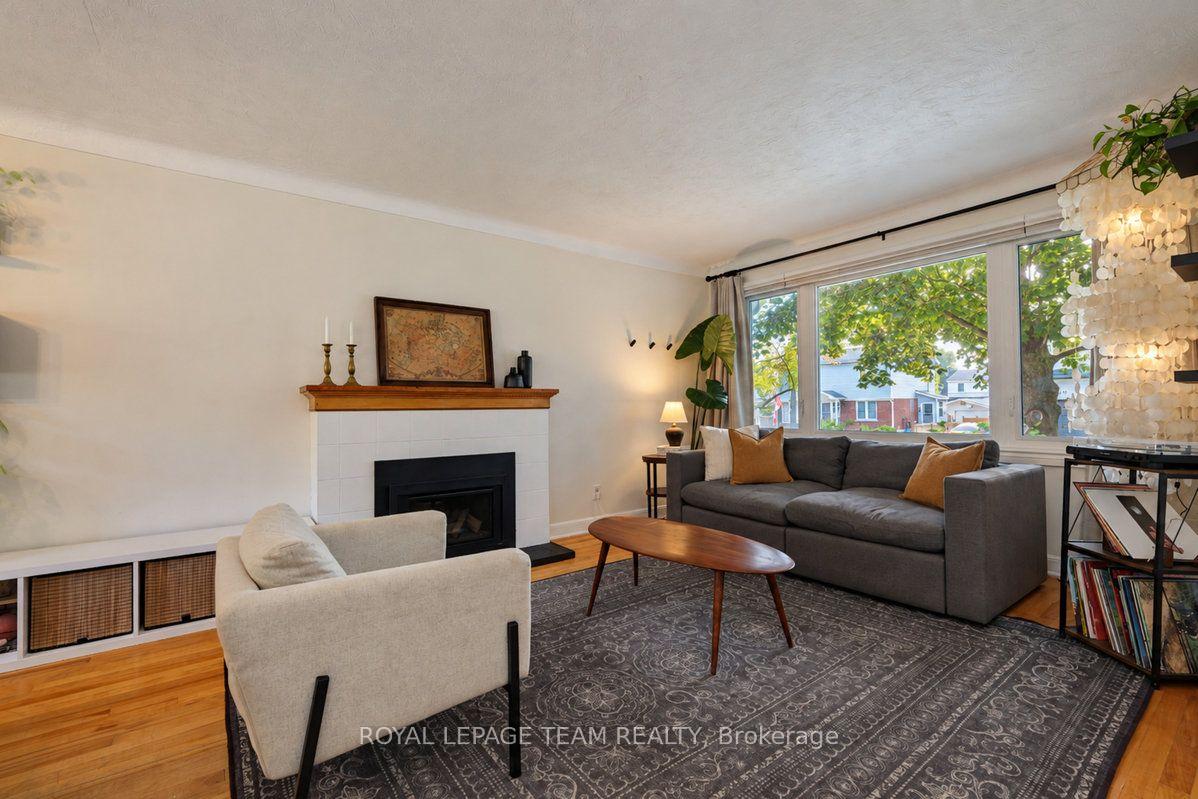 Photo 8 of 1067 Bakervale Drive, Ottawa, Carlington — HOMEH