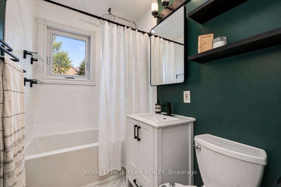 Photo 22 of 1067 Bakervale Drive, Ottawa, Carlington — HOMEH