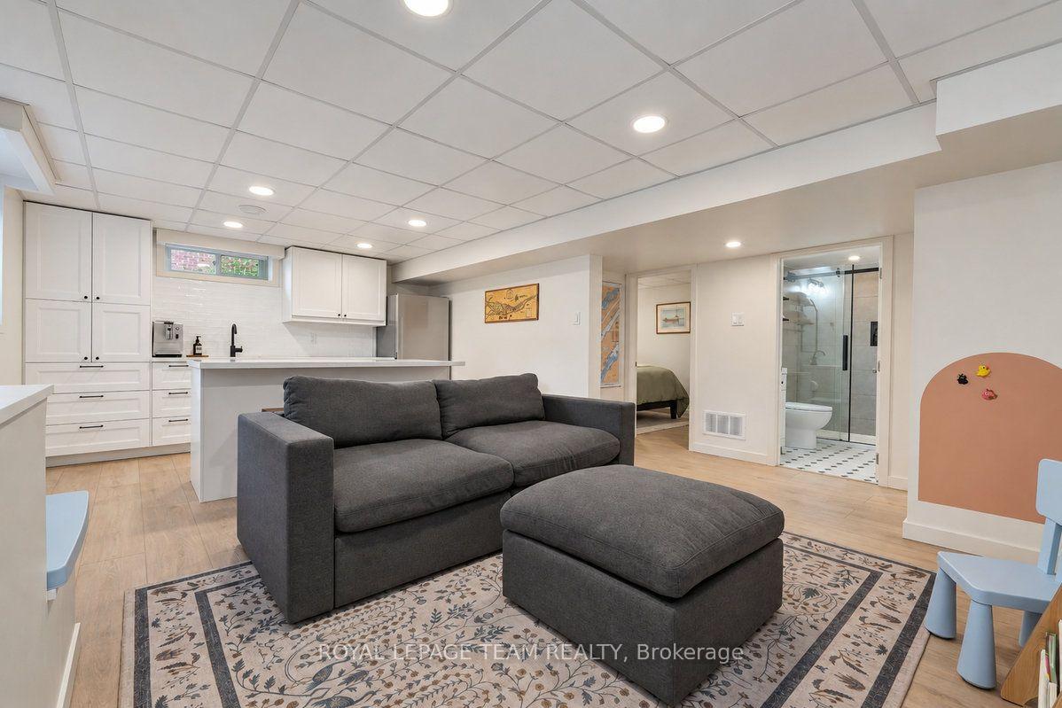 Photo 28 of 1067 Bakervale Drive, Ottawa, Carlington — HOMEH