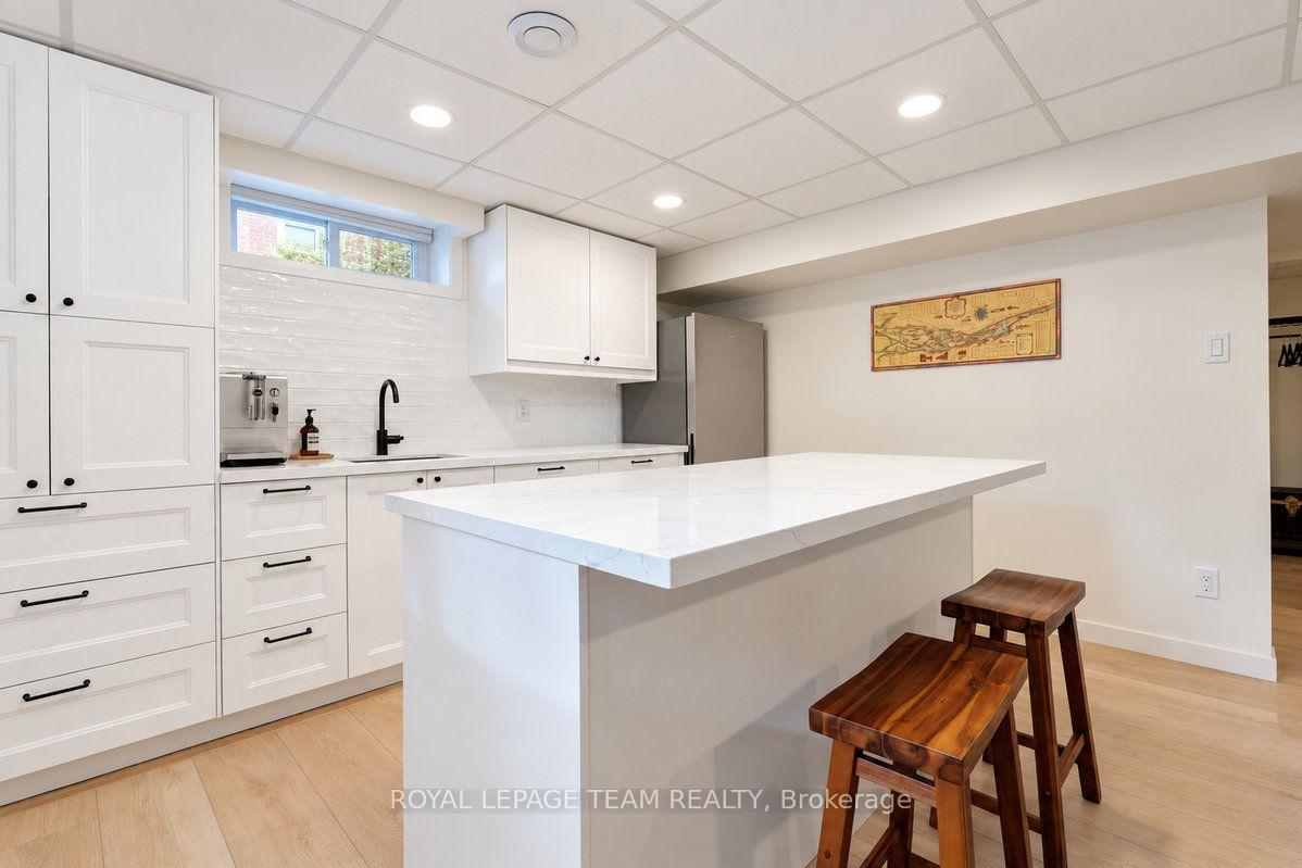 Photo 32 of 1067 Bakervale Drive, Ottawa, Carlington — HOMEH