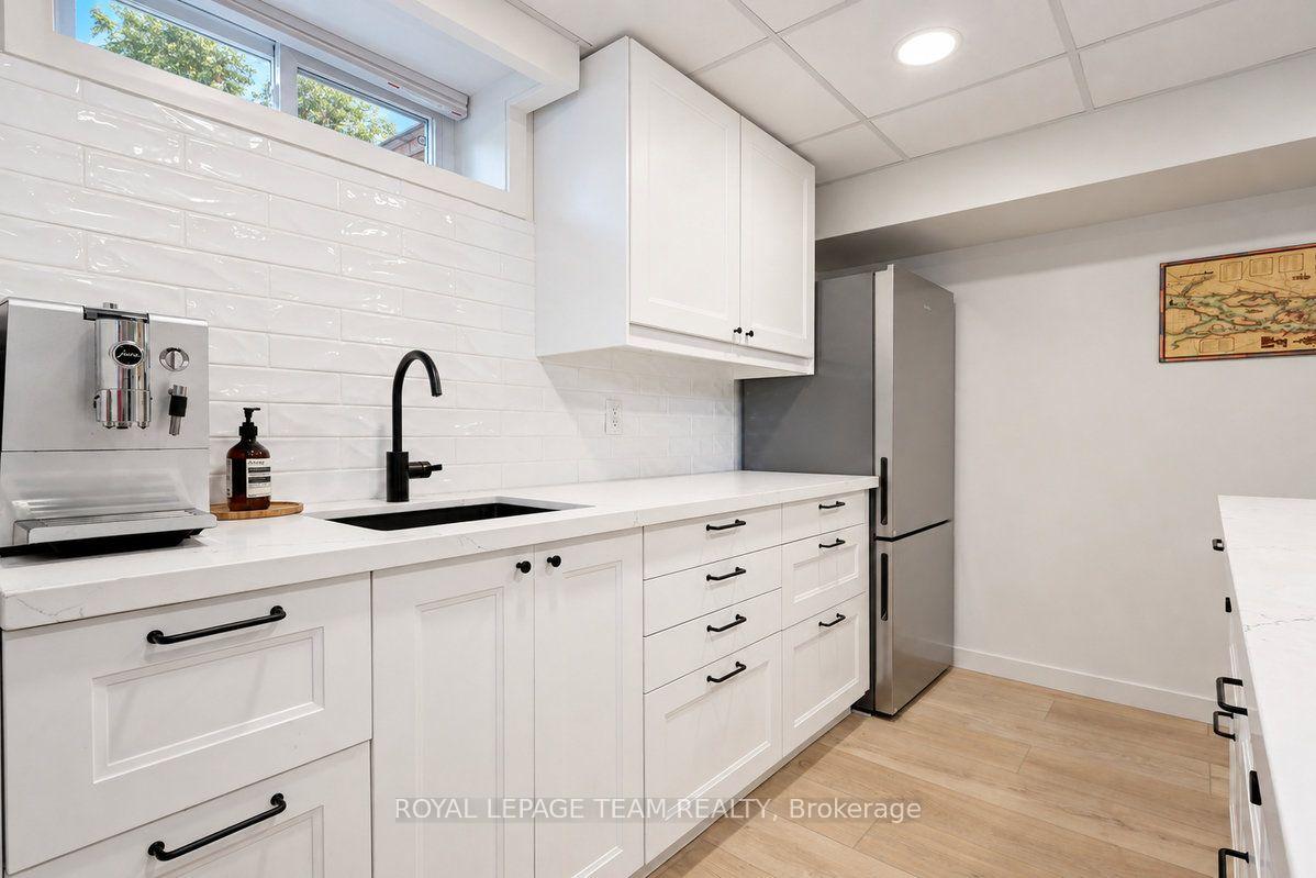 Photo 33 of 1067 Bakervale Drive, Ottawa, Carlington — HOMEH