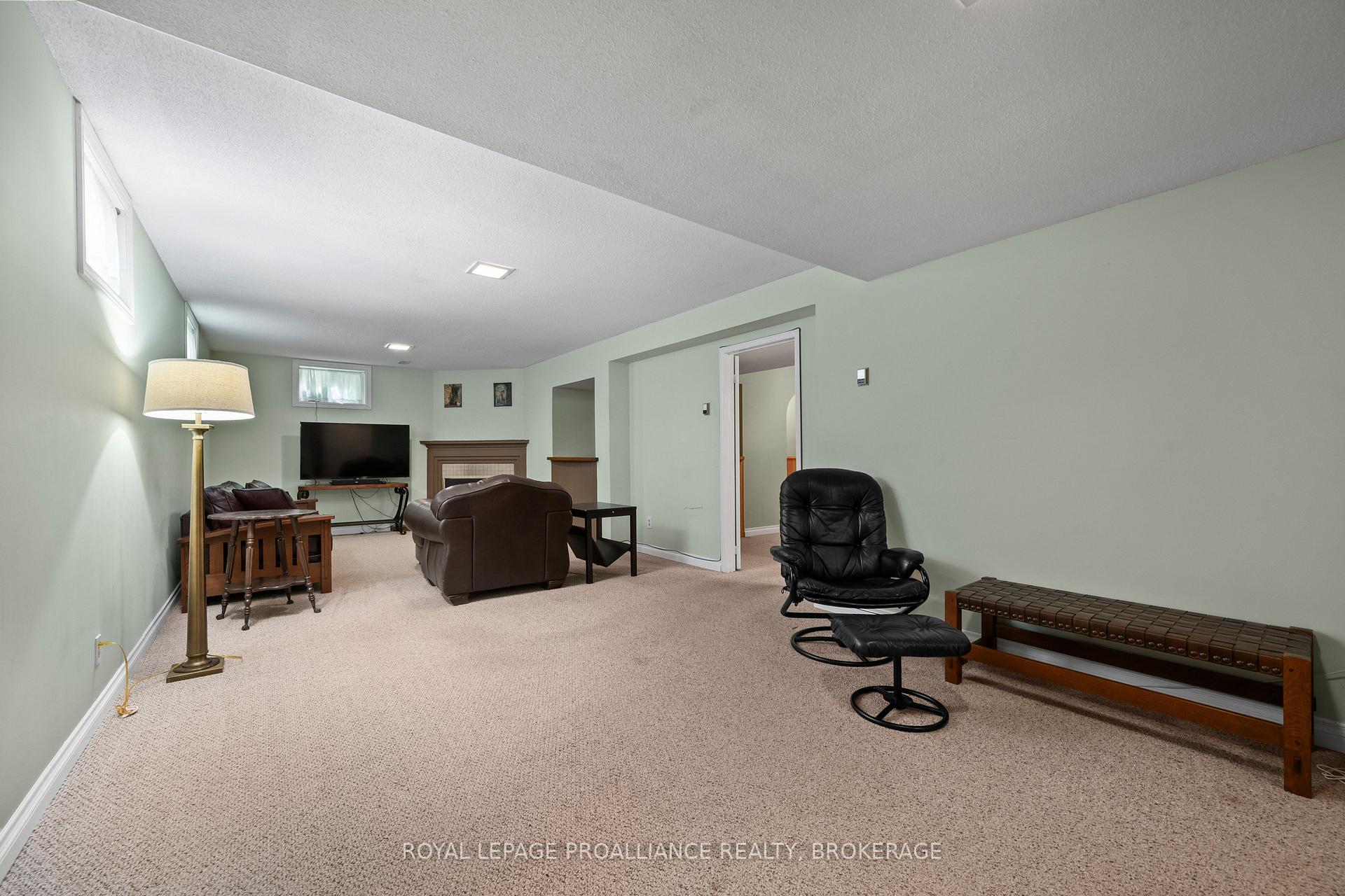 Photo 24 of 1212 Prince Charles Drive, Kingston, South of Taylor-Kidd Blvd — HOMEH