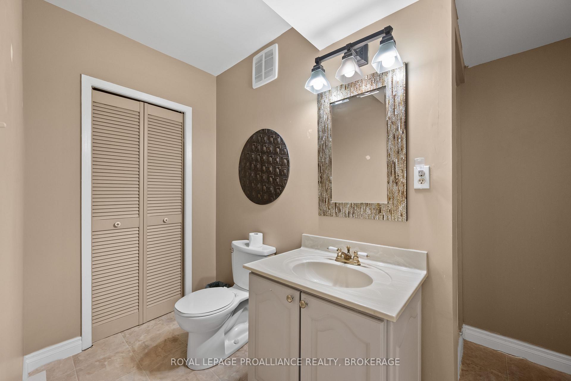 Photo 32 of 1212 Prince Charles Drive, Kingston, South of Taylor-Kidd Blvd — HOMEH